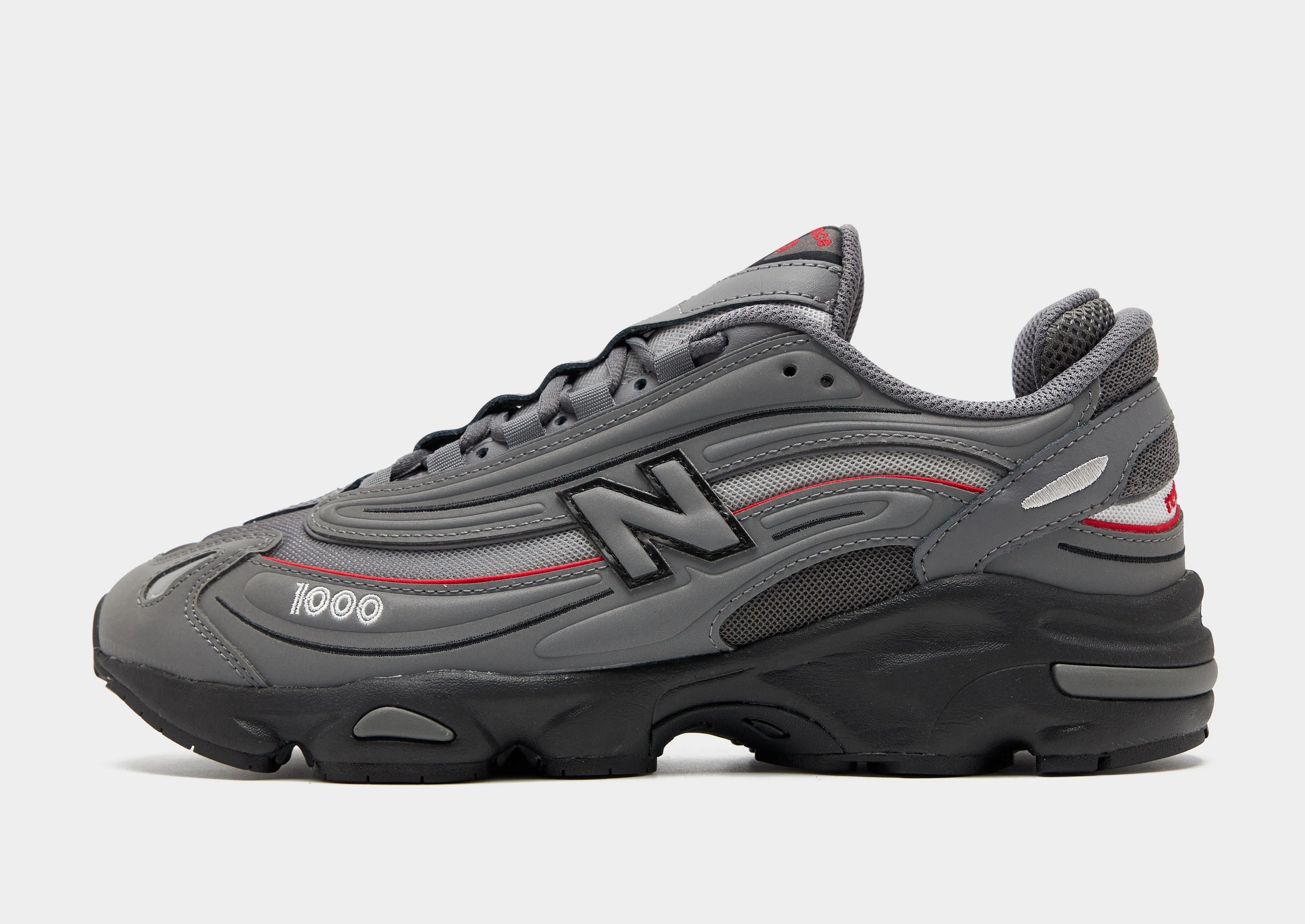 aerobic dancers' shoes 1000