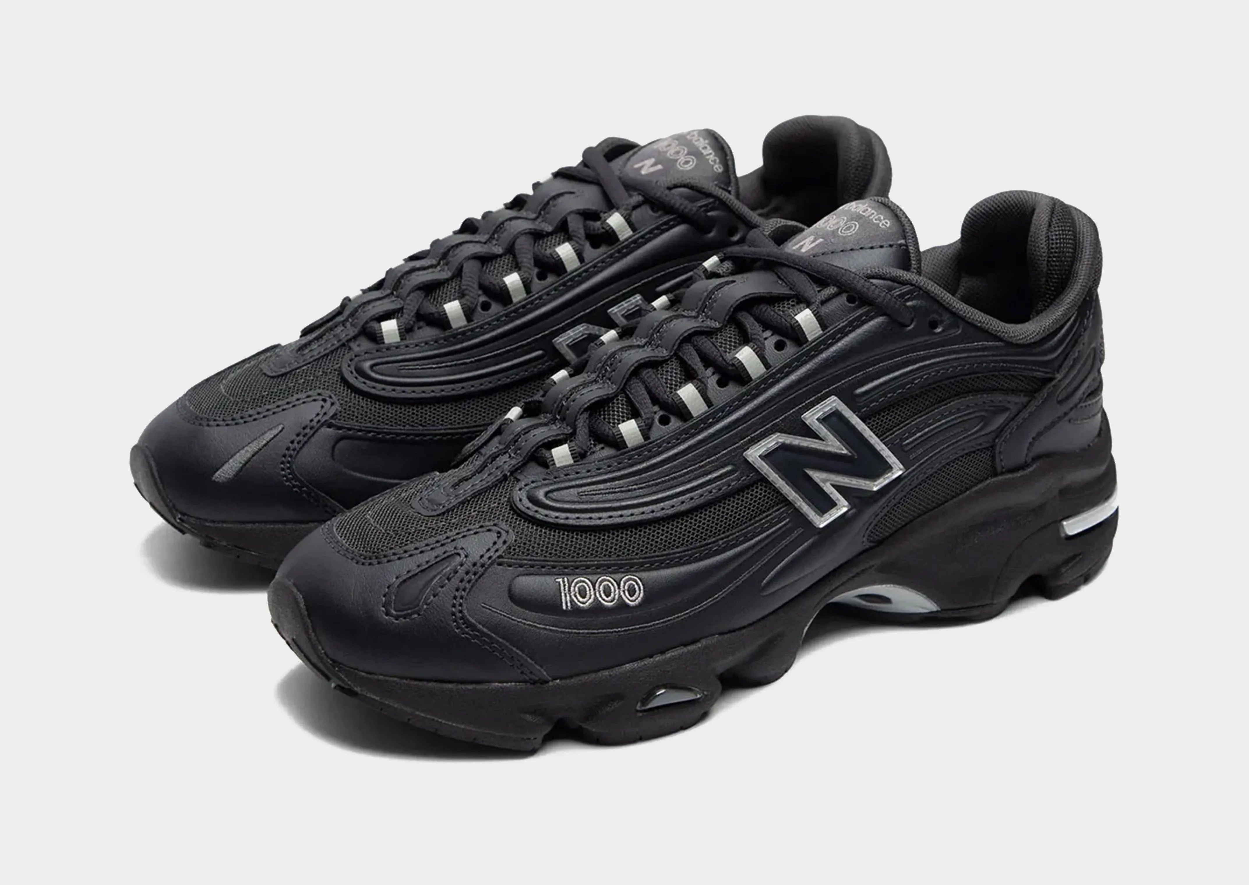 1000 weekday running shoes running alone