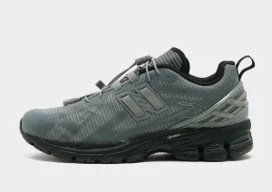 running in a school run shoes Strappy 1906
