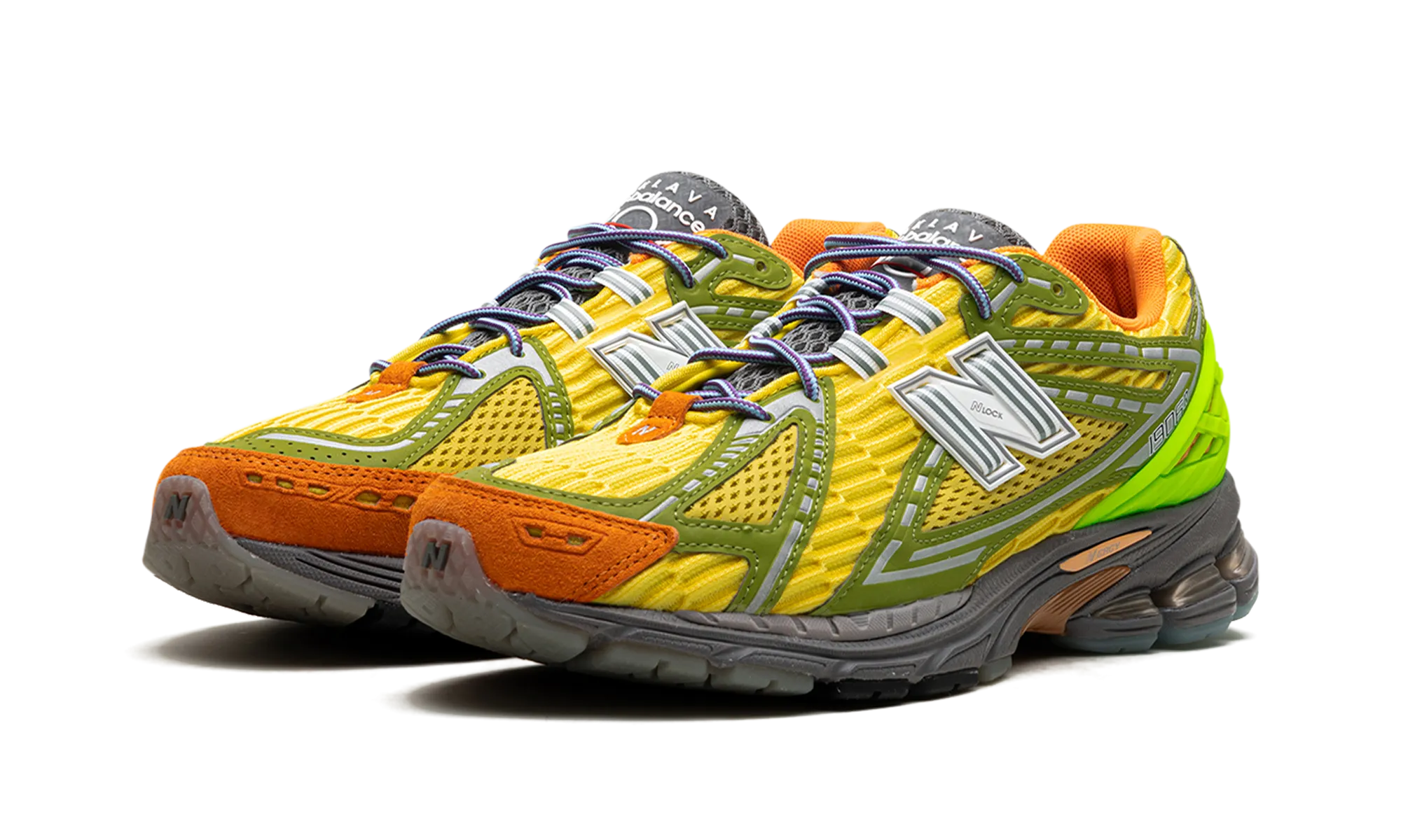 Performance Cushioning 1906R "Action Bronson - Scorpius"