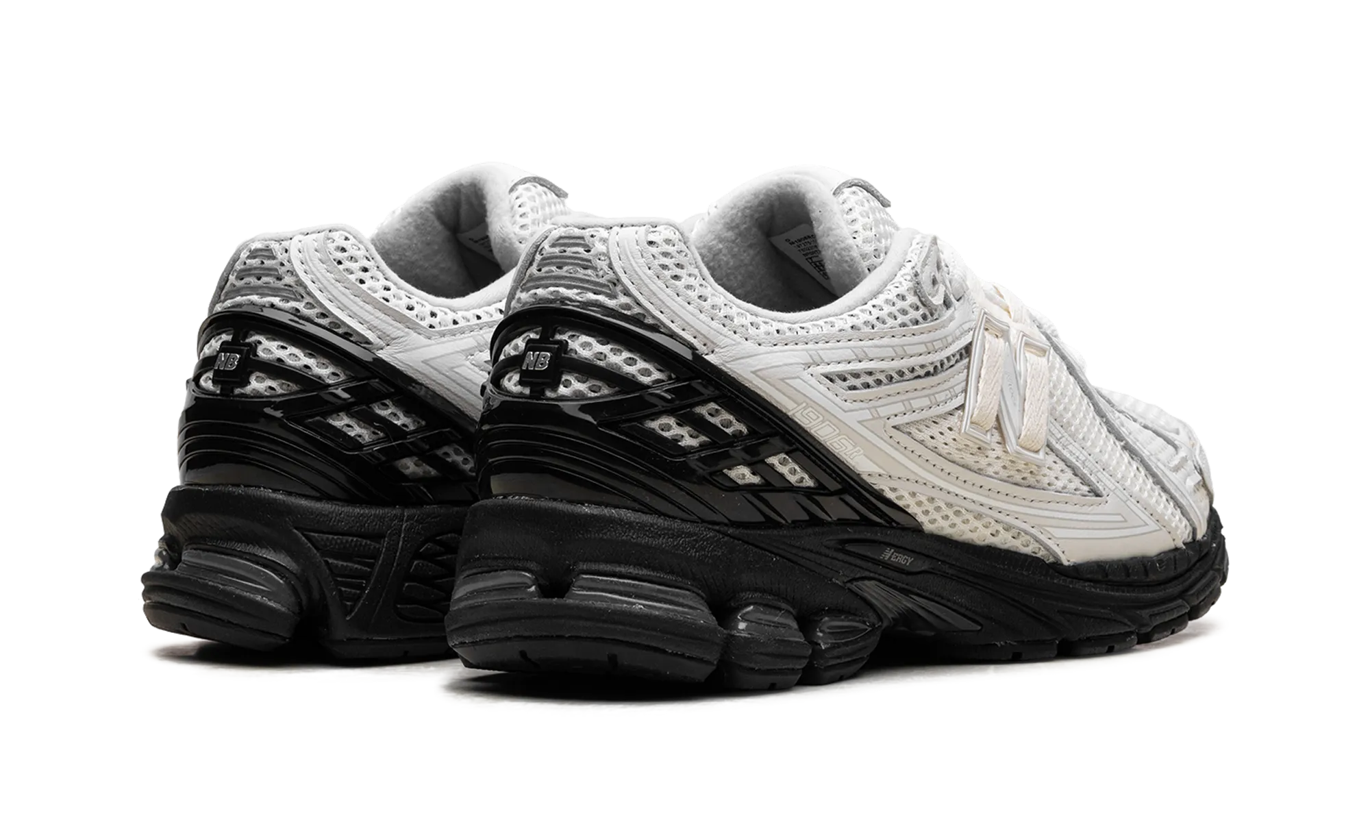 1906R "Comme des Garcons Homme - White" tread depth family - run