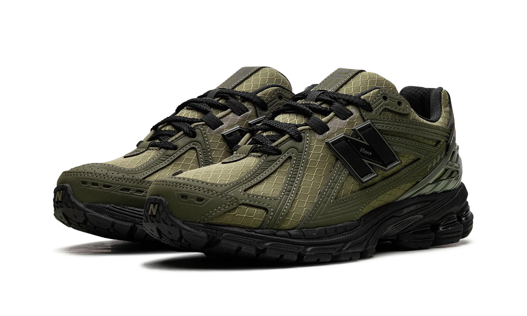 Superior Cushioning obstacle - course running shoes 1906R "Cordura Dark Camo Green"