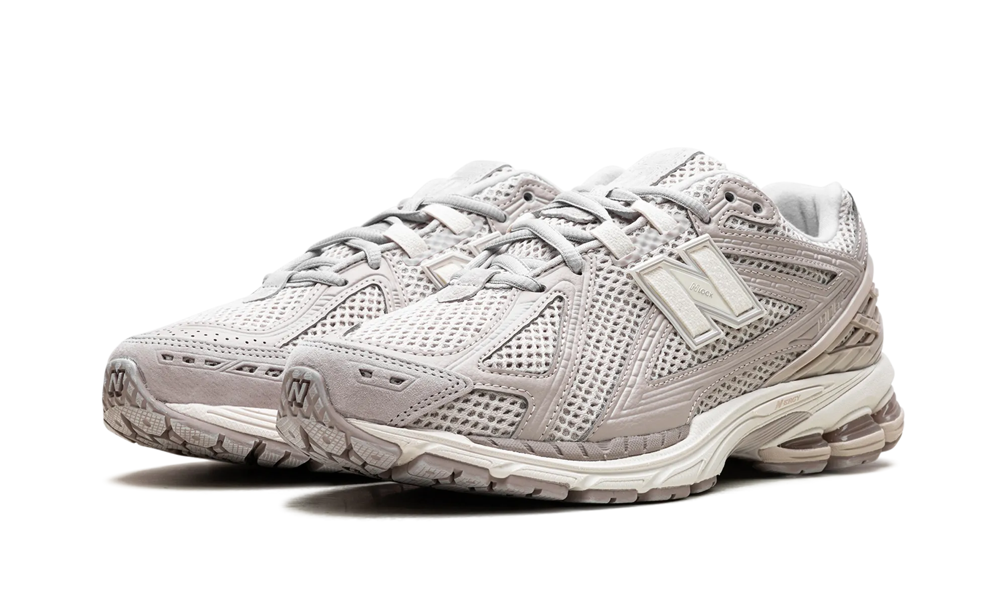 1906R "Grey Day" unpadded - feature shoes