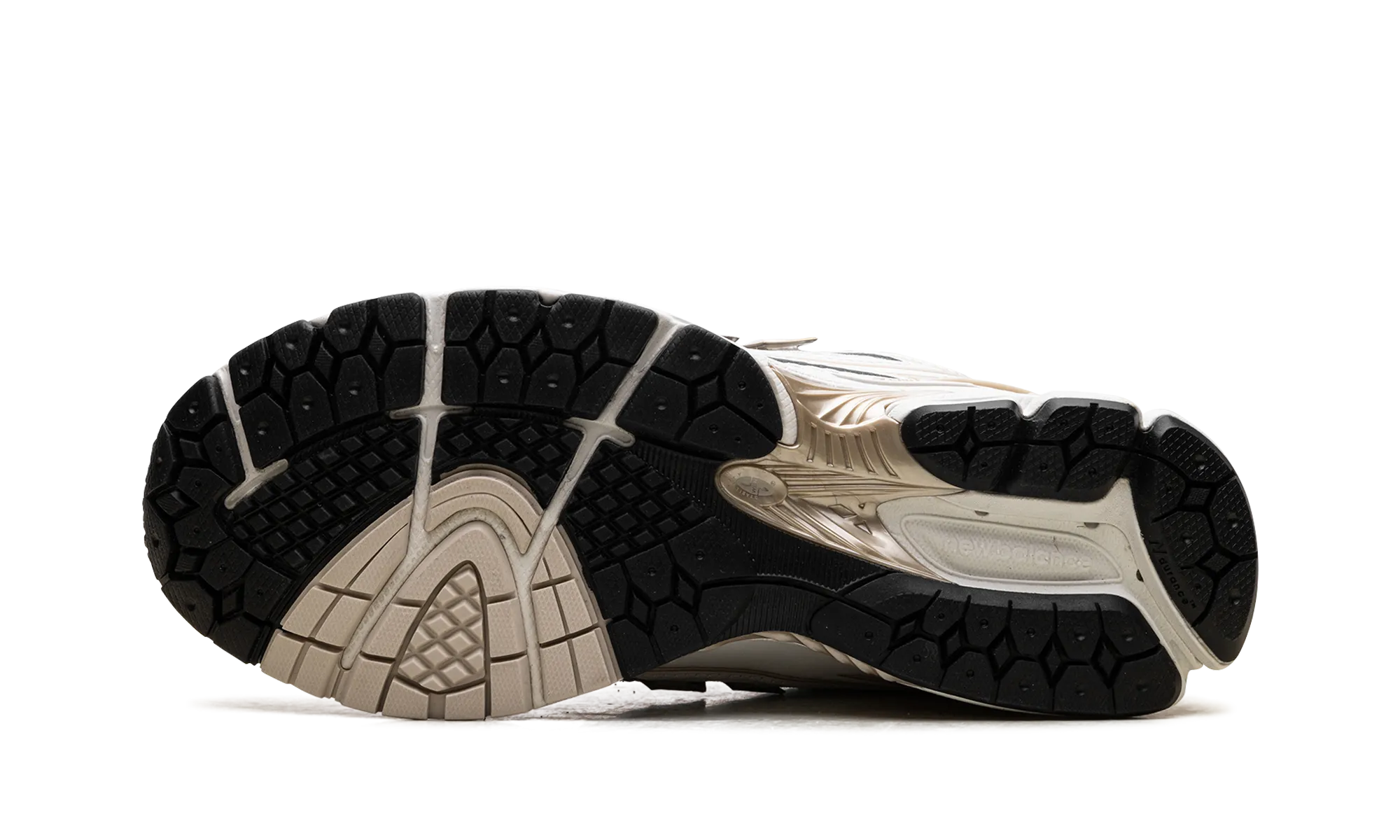 running in various climates 1906R "JD Sports Exclusive Reflection Timberwolf Gold"