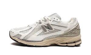 1906R "Sea Salt Marblehead" Comfort Technology synthetic running shoes