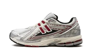 odor - resistant shoe quality 1906R "Silver / Crimson"
