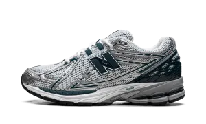 1906R "Silver Metallic Deep Ocean" night run shoes medallion - decorated running wear