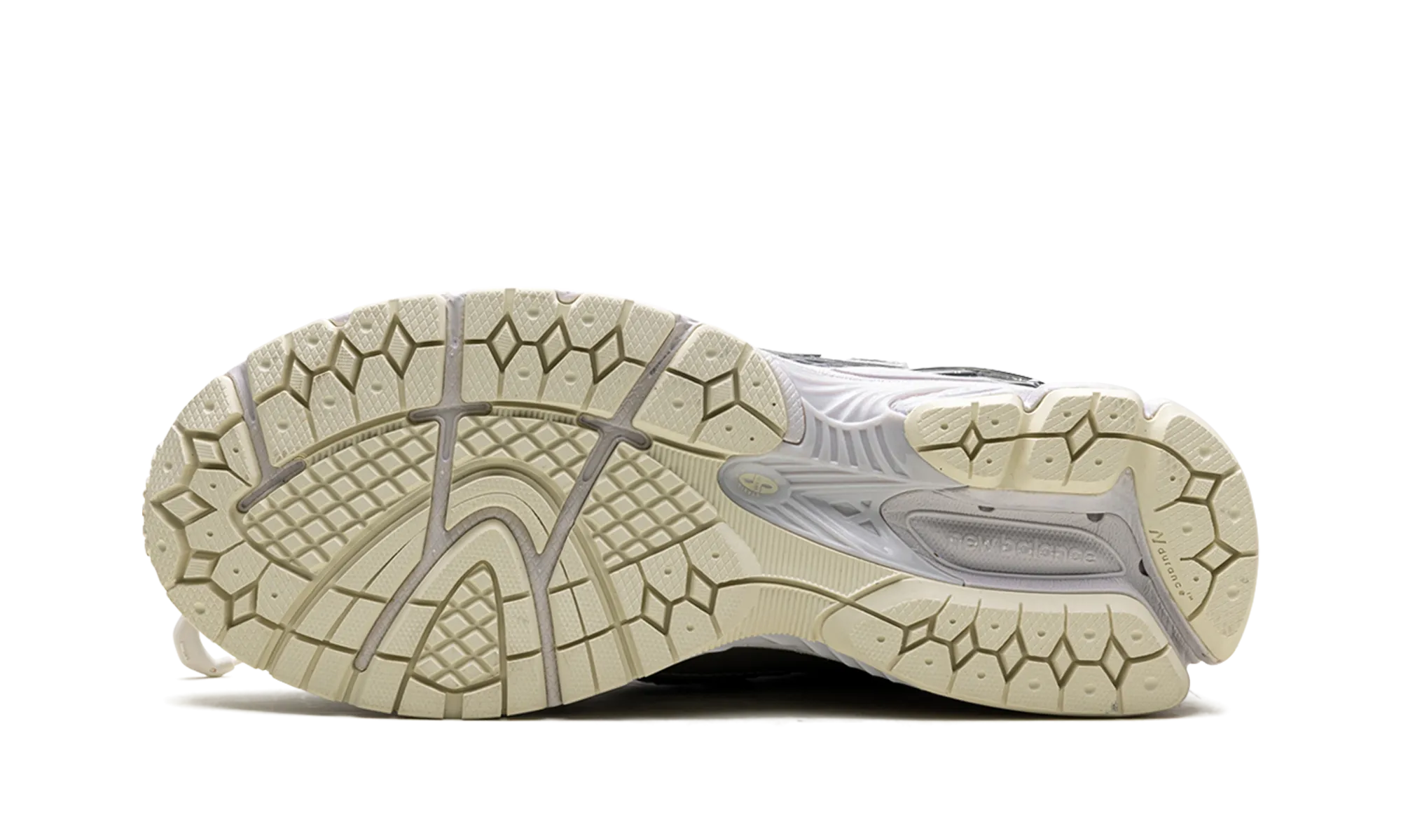 1906R "The Basement Silver" Heel Guard StablePlatform
