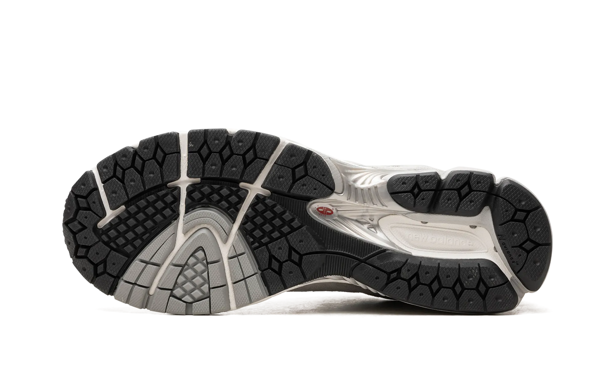 2002R Gore-Tex "Concrete" running in a mangrove area shoes running in narrow tracks shoes