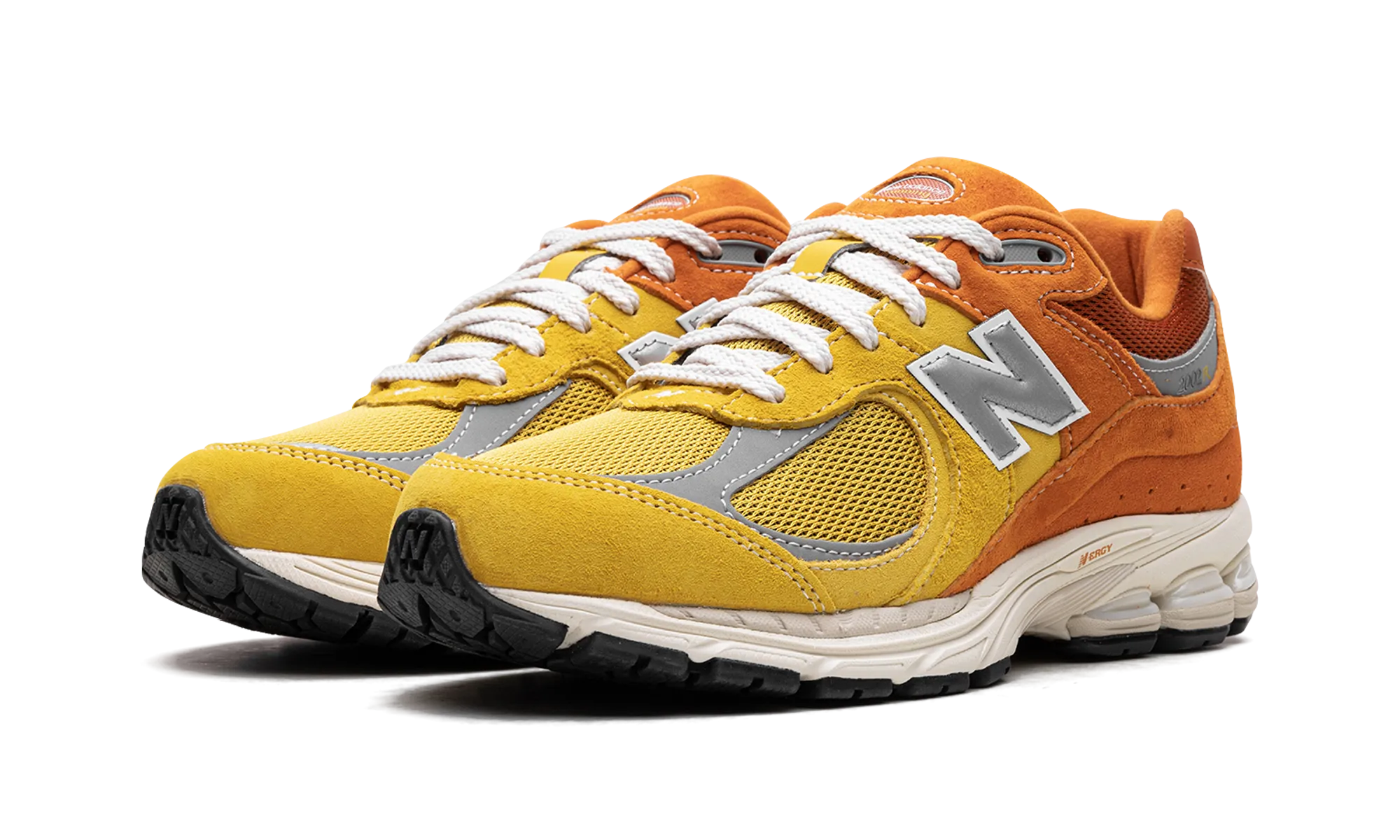 tread depth beach running shoes 2002R "Ginger Lemon"