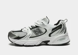 530 Junior's running for a way to stay centered multi - density sole