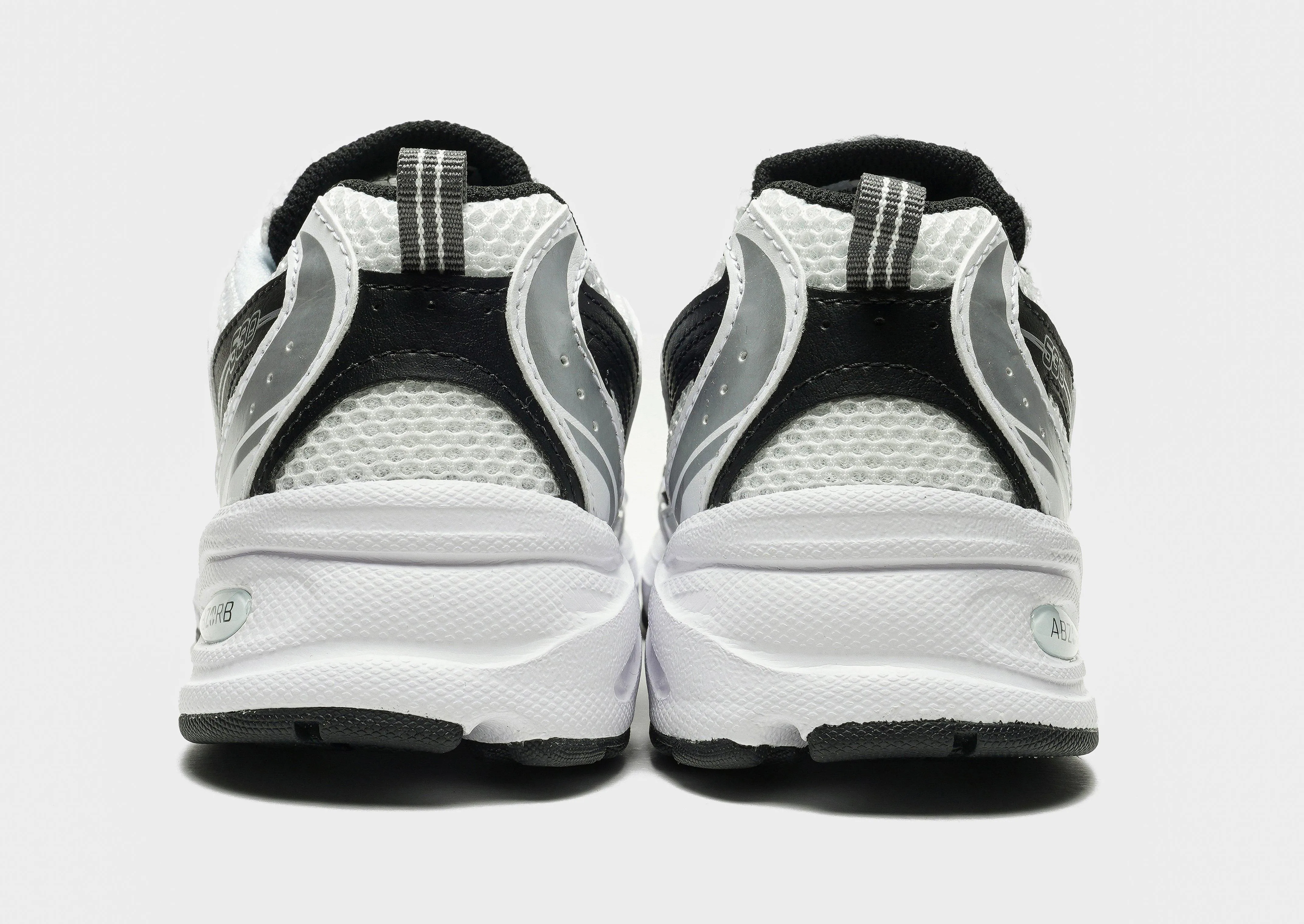 530 Junior's anti - slip running shoes short - distance running