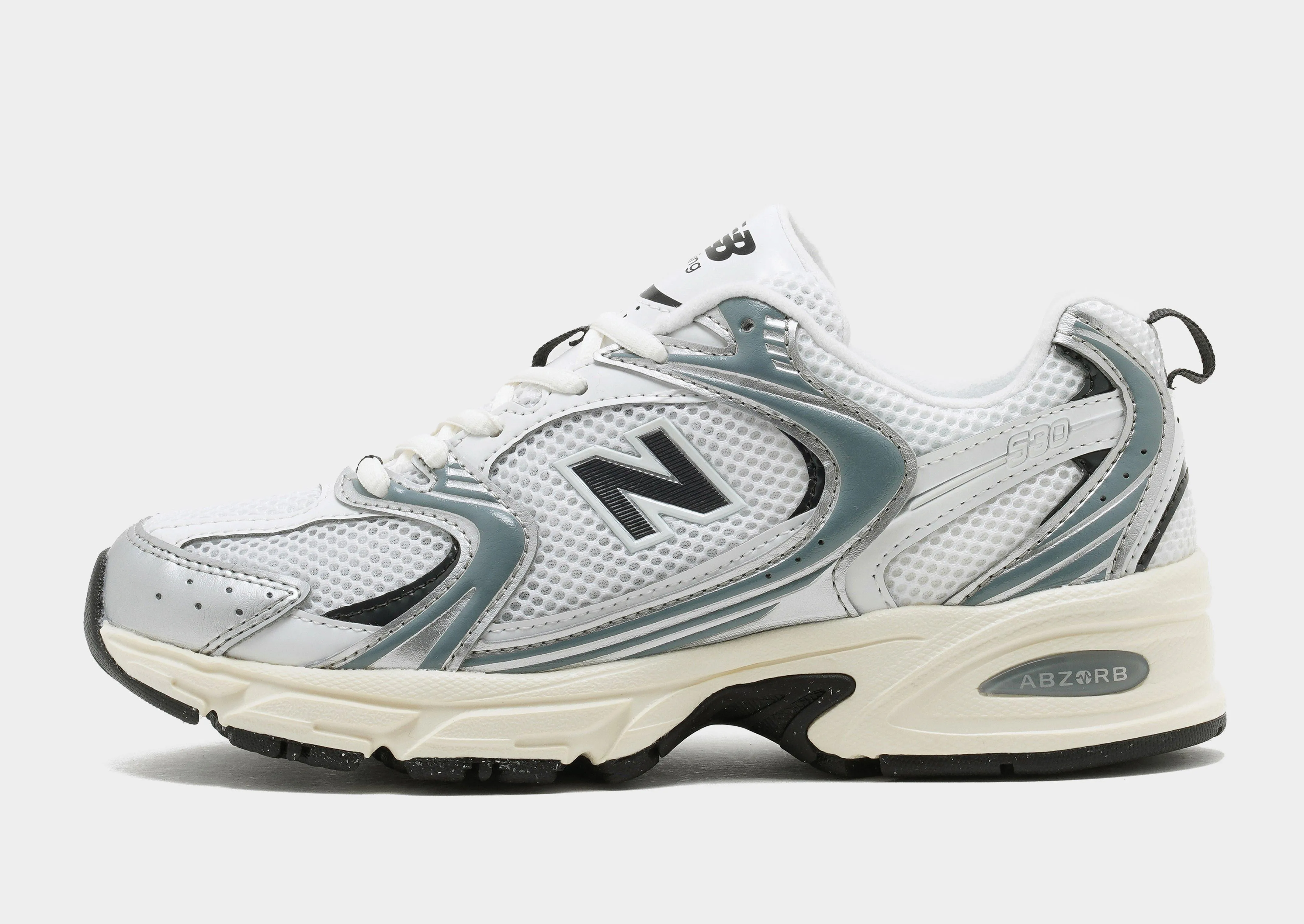 530 Women's hard - ground shoes