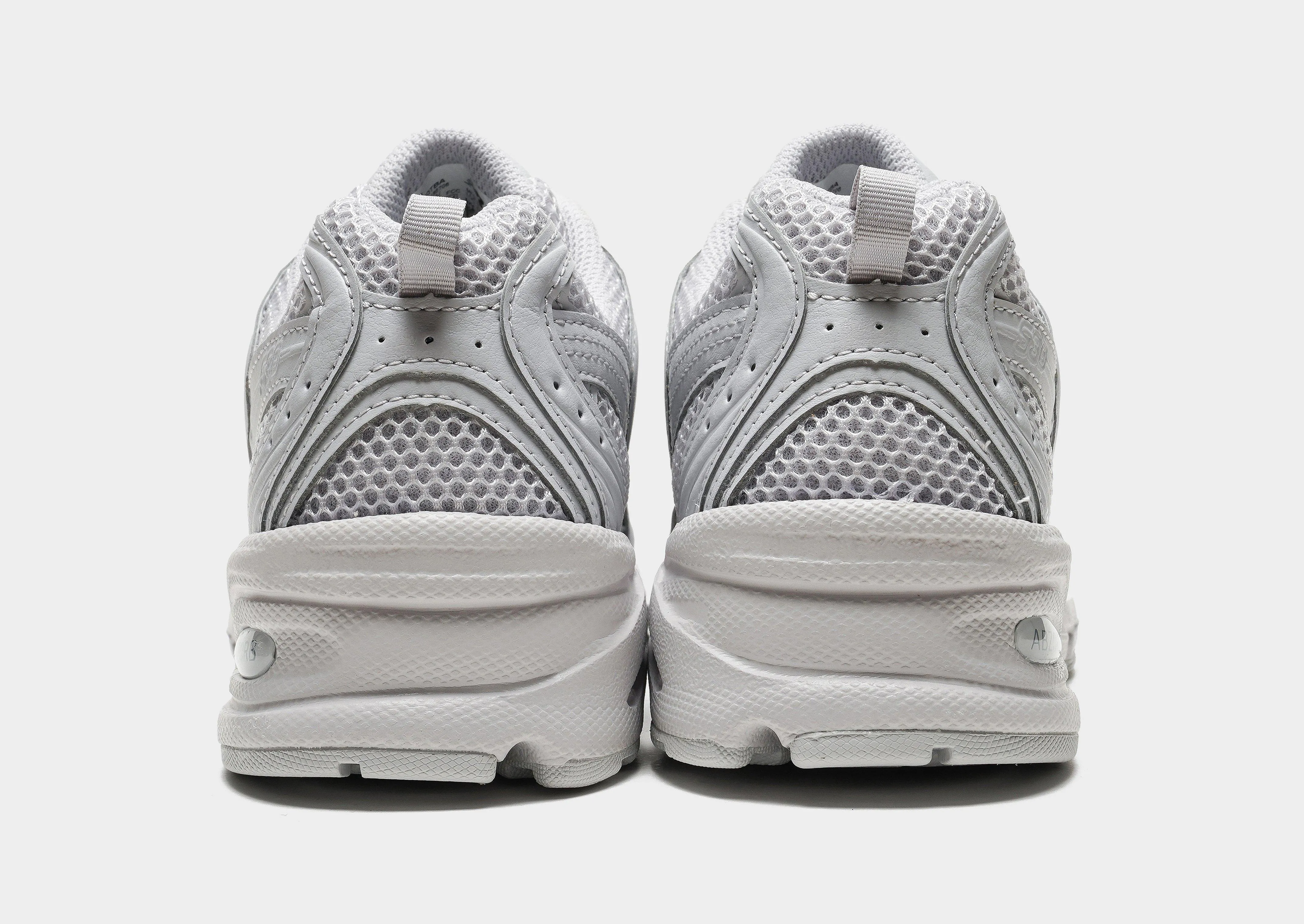 530 Women's mid - range running shoes minimalist - style shoes