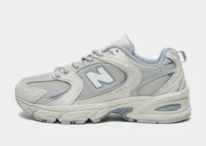 530 Women's Versatile Fit running in a tundra area shoes
