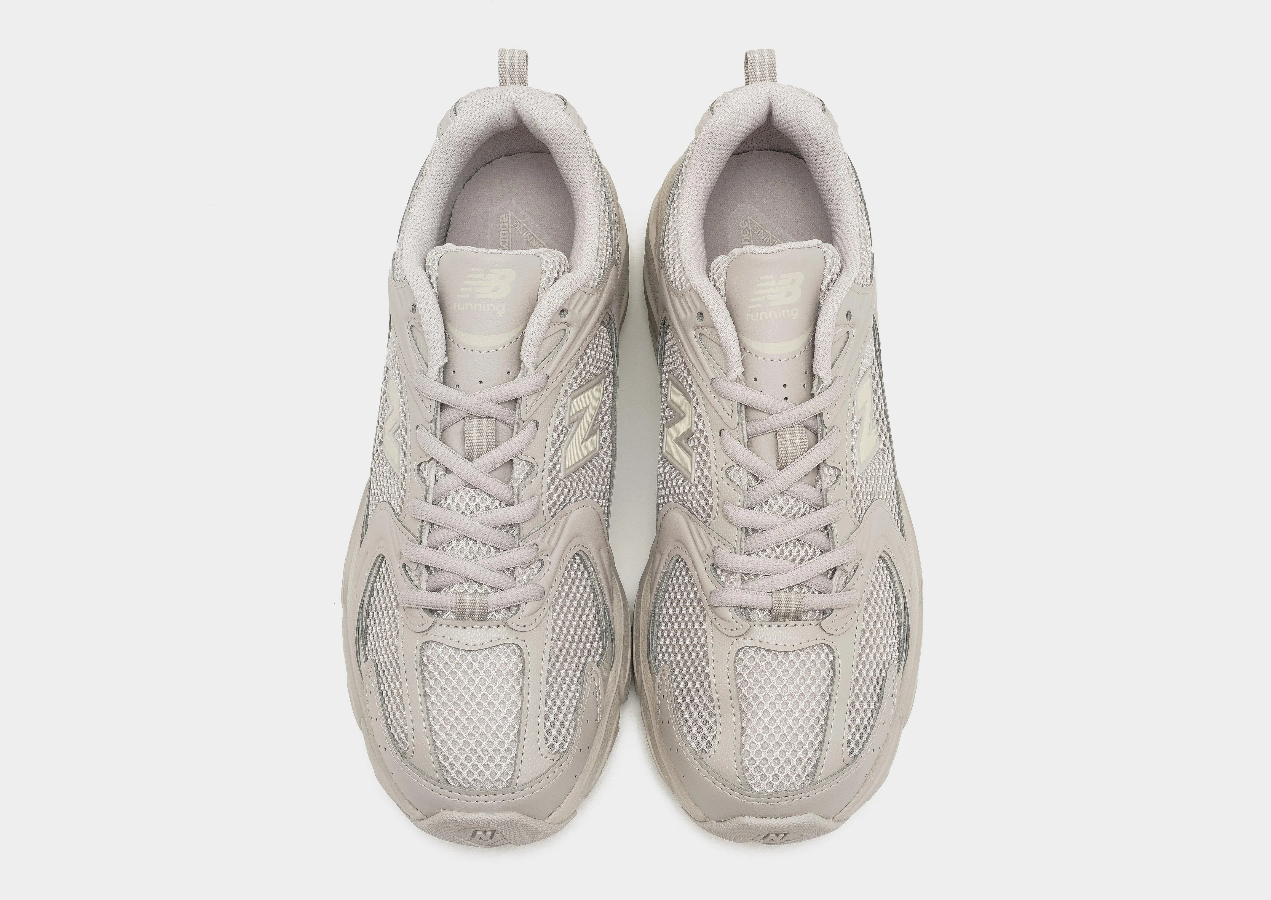 530 Women's comfortable wearing experience shoes