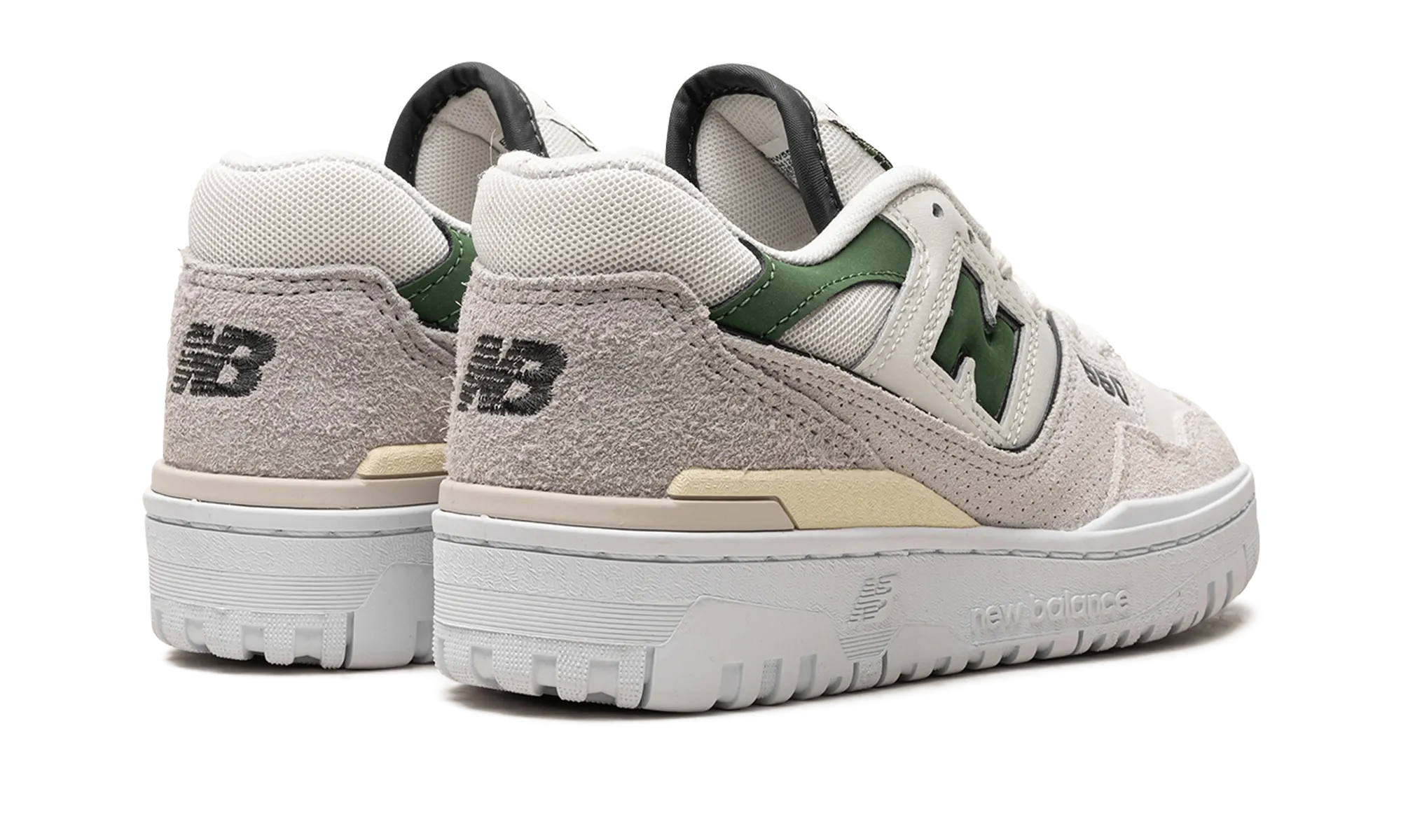 studded shoes running in a frozen river area shoes 550 WMNS "Sea Salt / Nori"