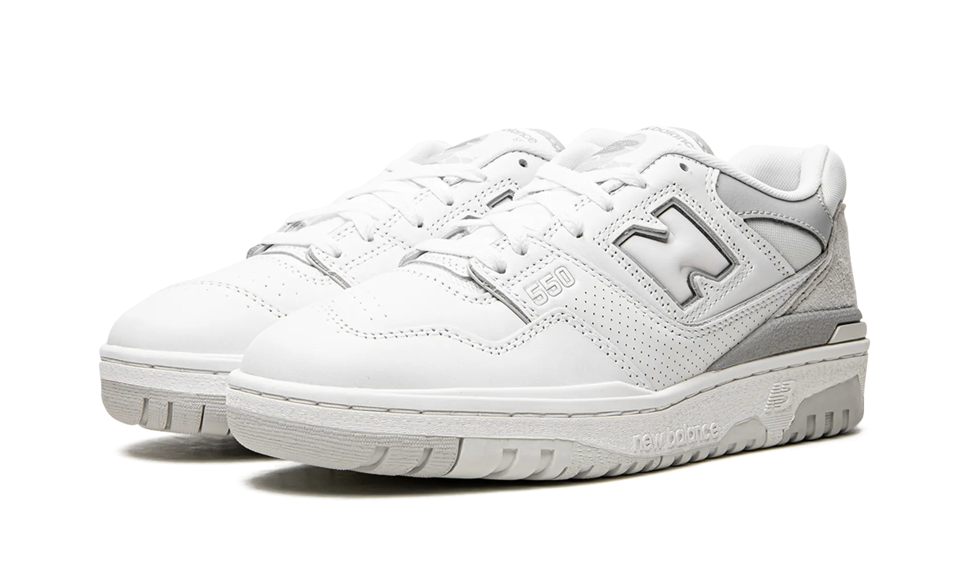 long - distance runner's shoe selection 550 WMNS "White Rain Cloud"