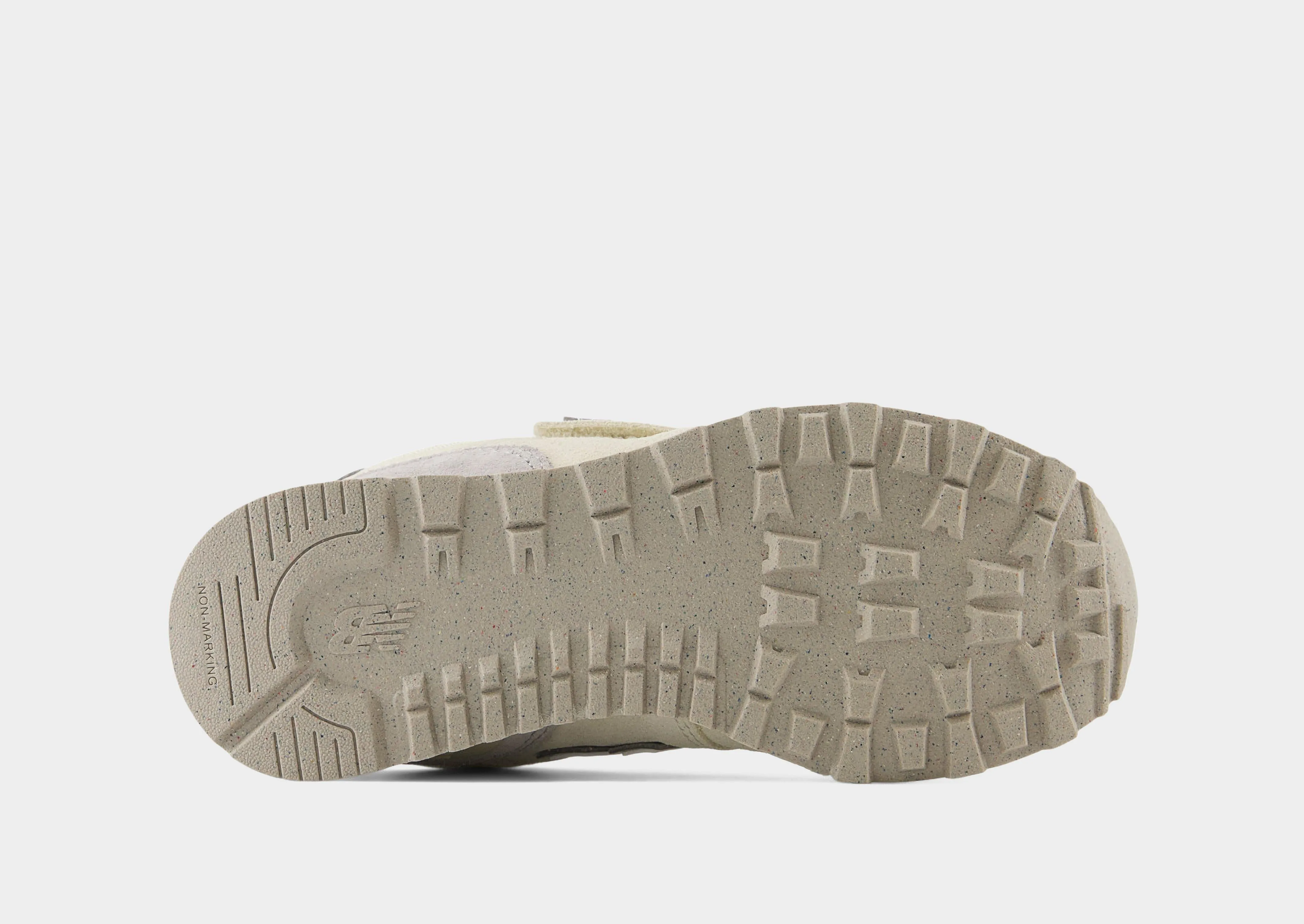 574 Children's concrete shoes running in a tundra area shoes