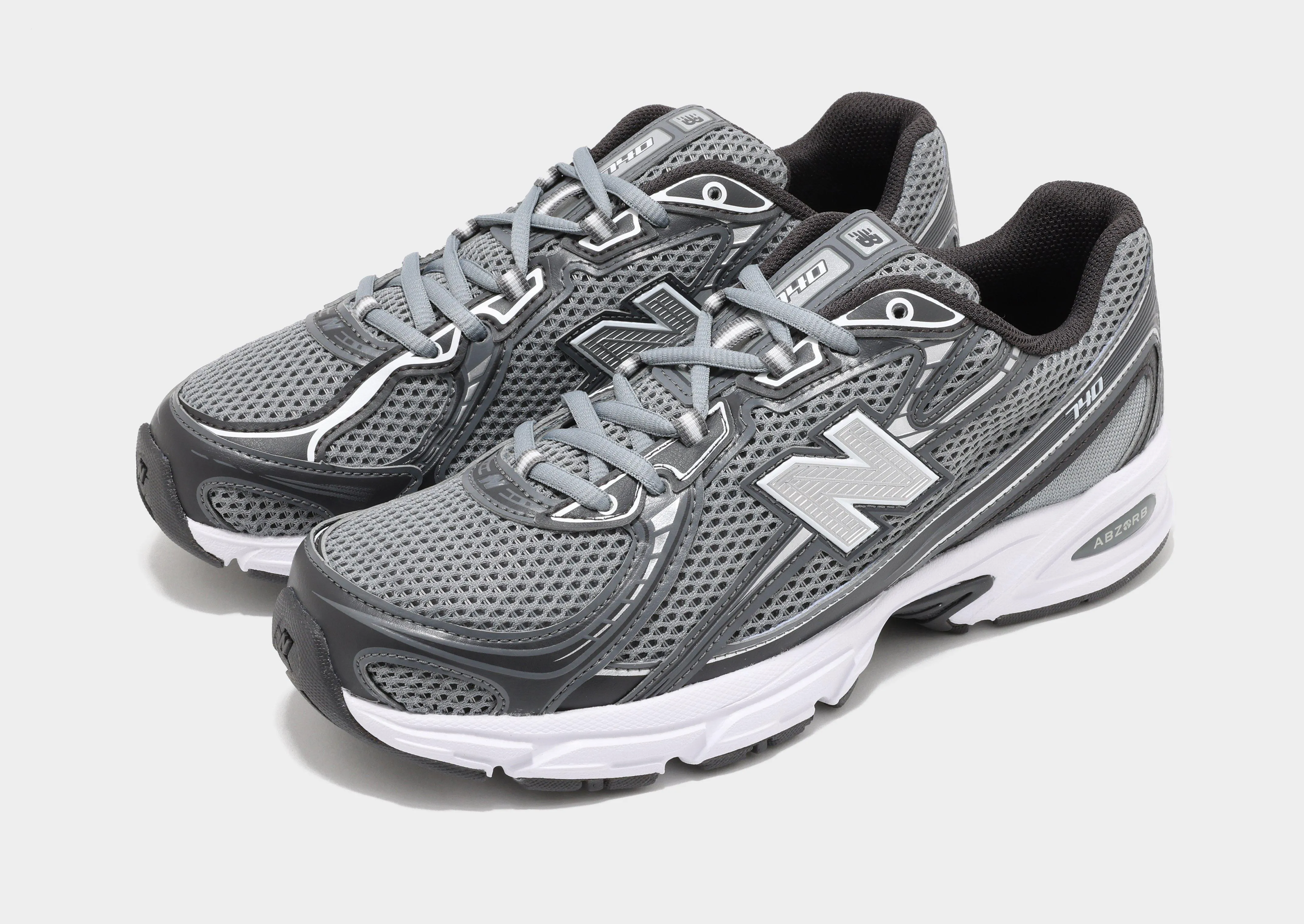 coronation - themed running shoes adapt to different terrains 740