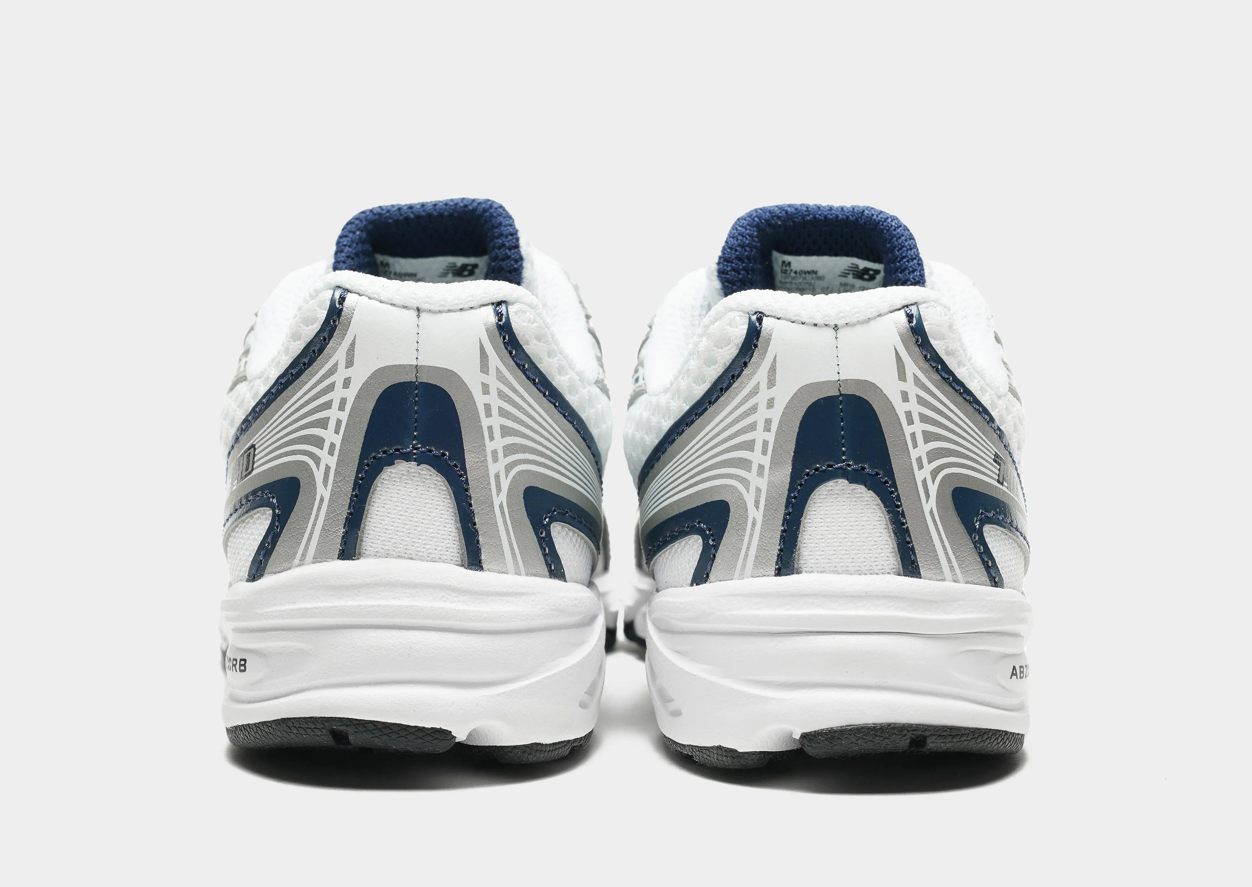740 Infant's running in an overpass area shoes
