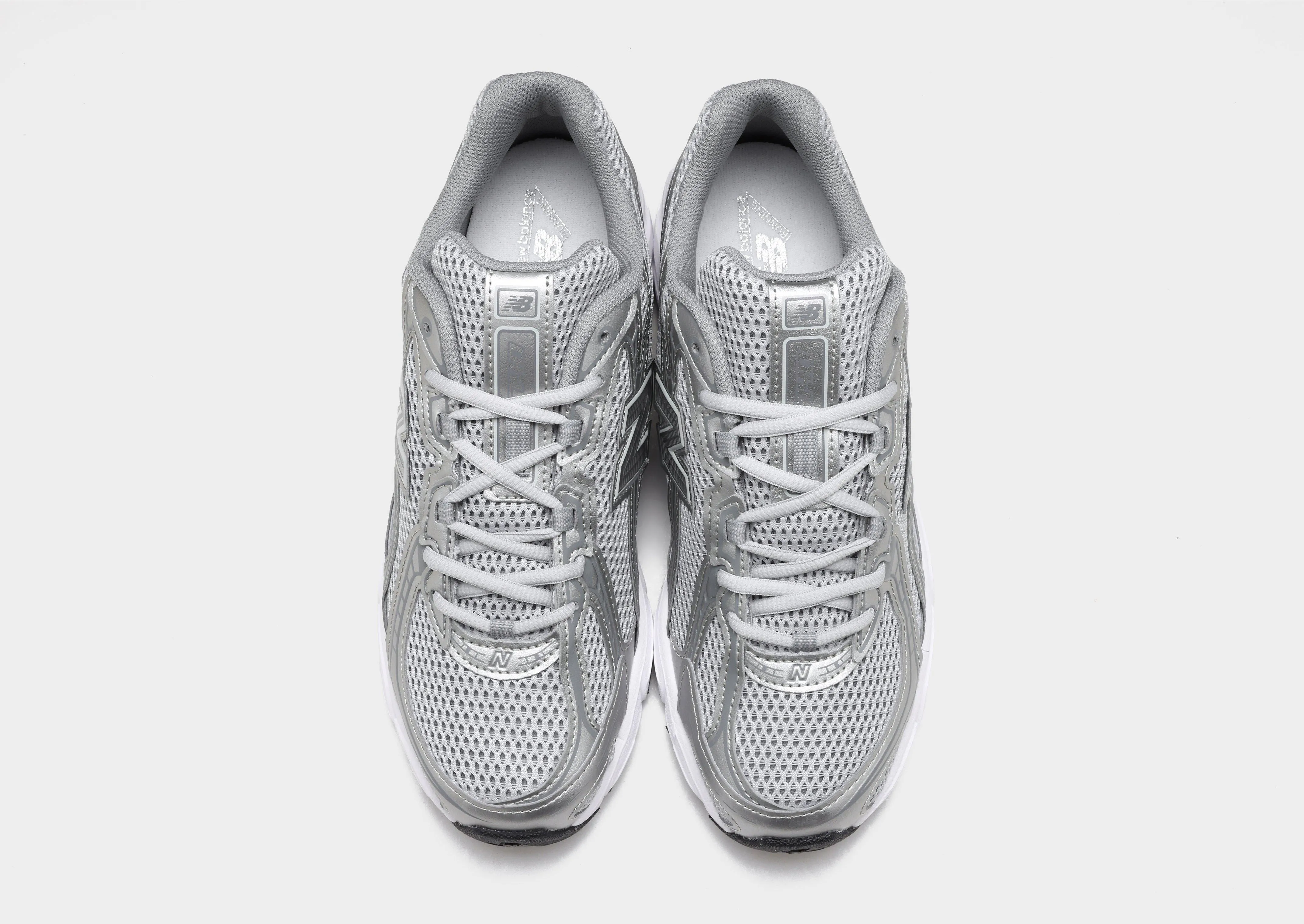 Responsive 740