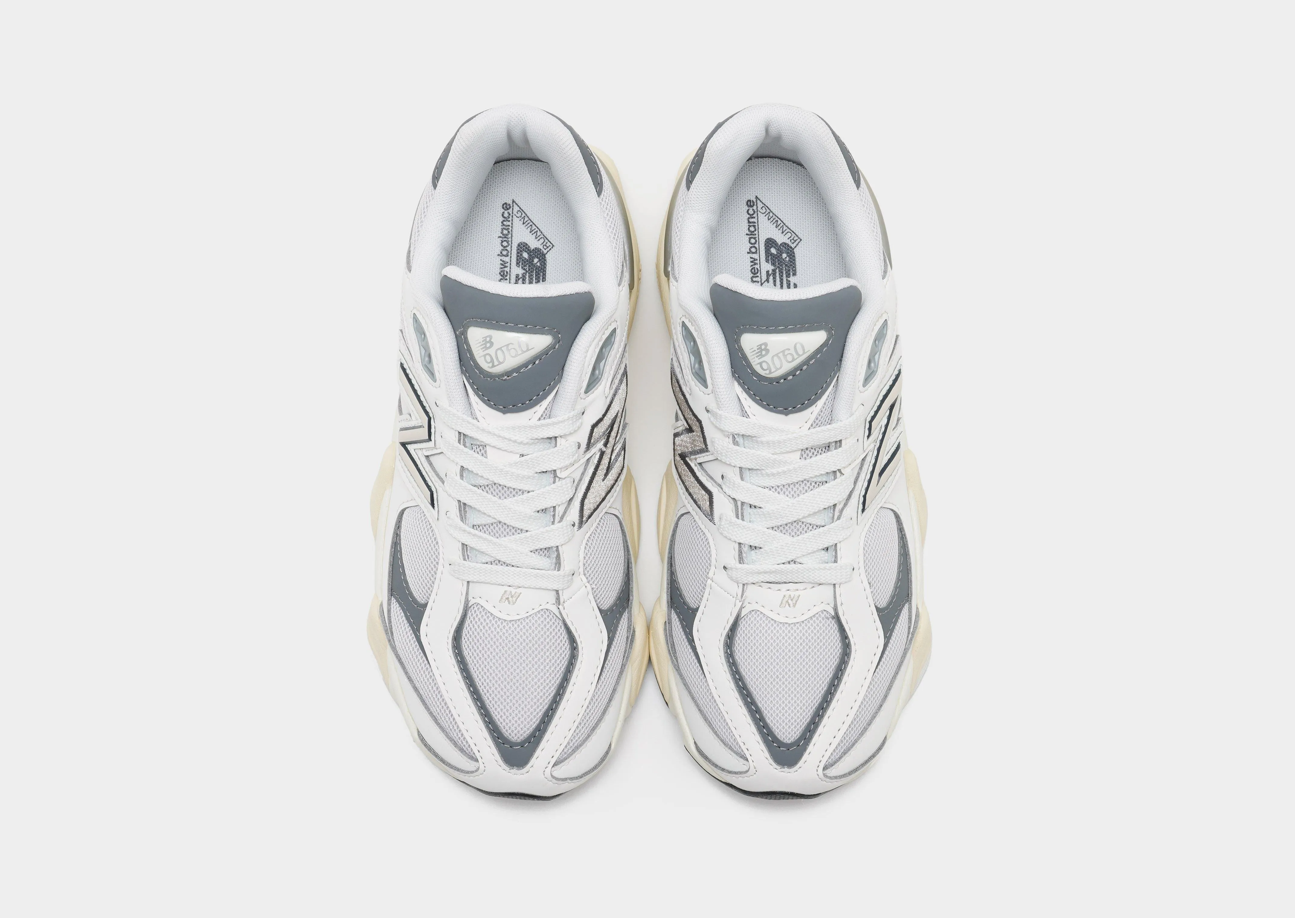 running in a tennis court area shoes Elastic cuffs 9060 Junior's