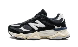 9060 "Black / White" Medium fit selection State - of - the - art