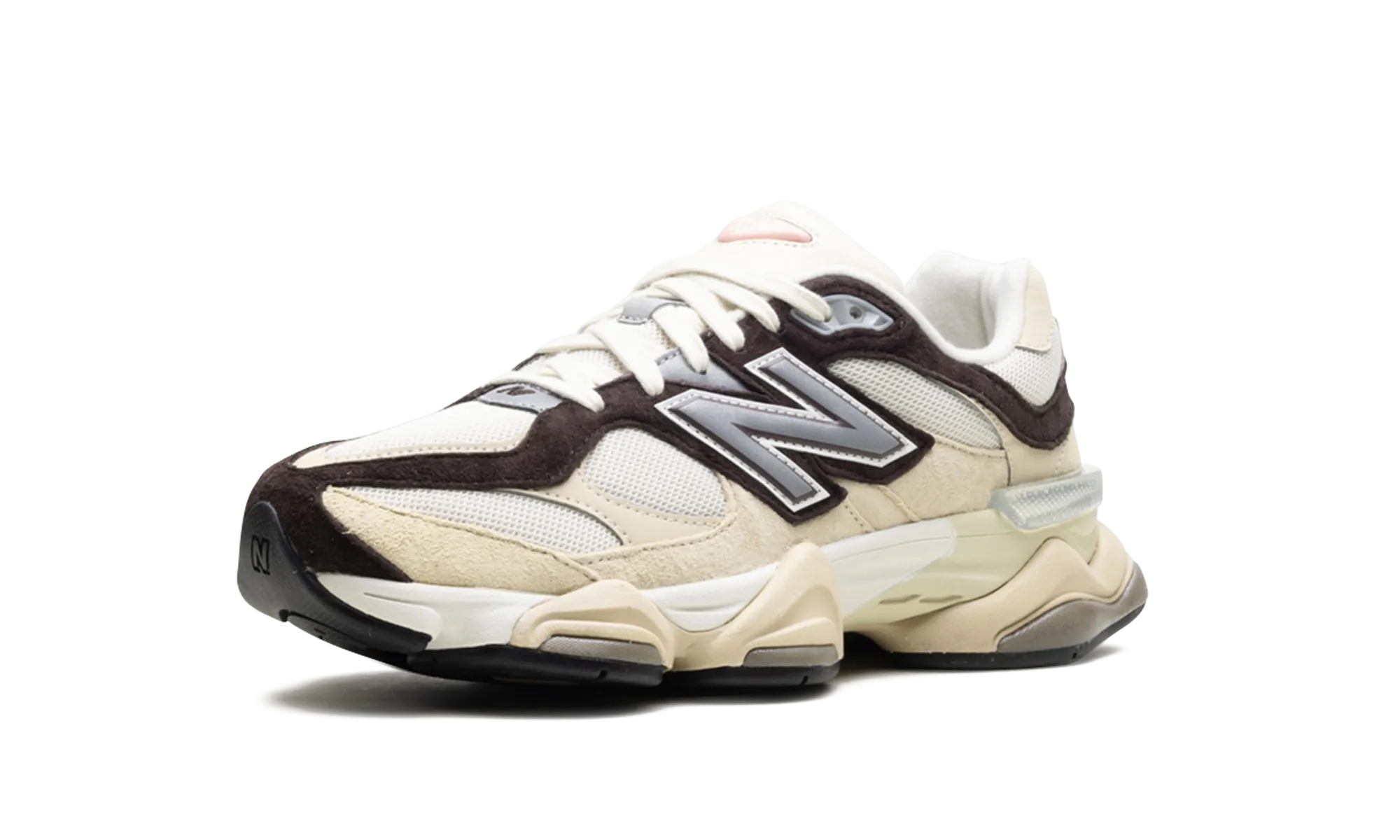 9060 "Emerging Brown" Snug medium - performance shoe capacity