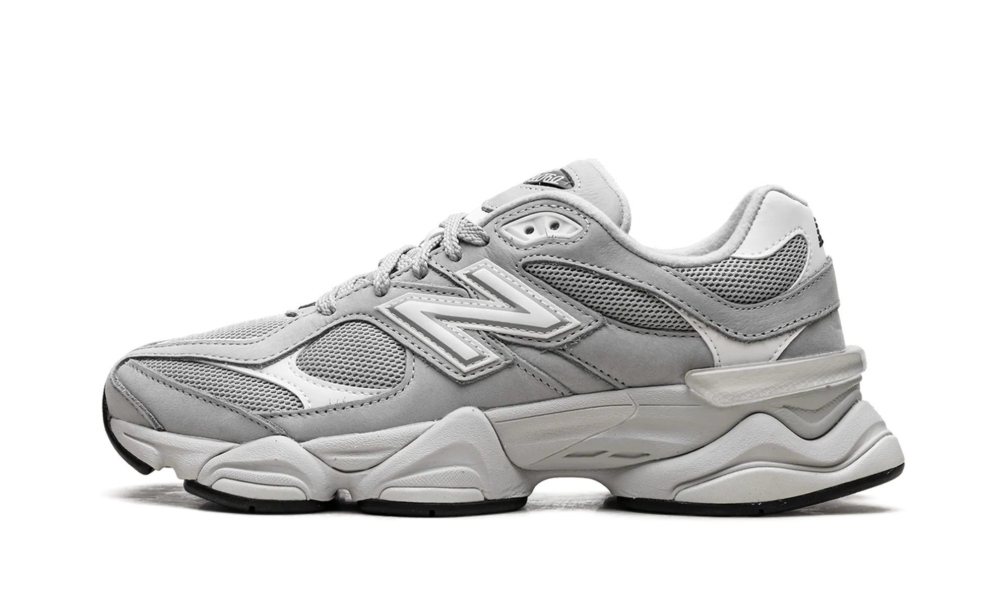 9060 "Silver Metallic Grey" gravel shoes