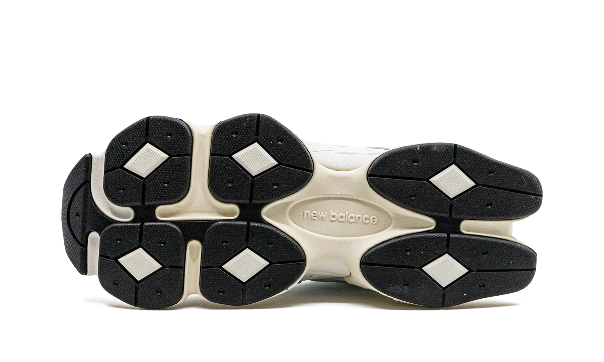 Performance Fit Adaptable to different weather 9060 "White / Black"