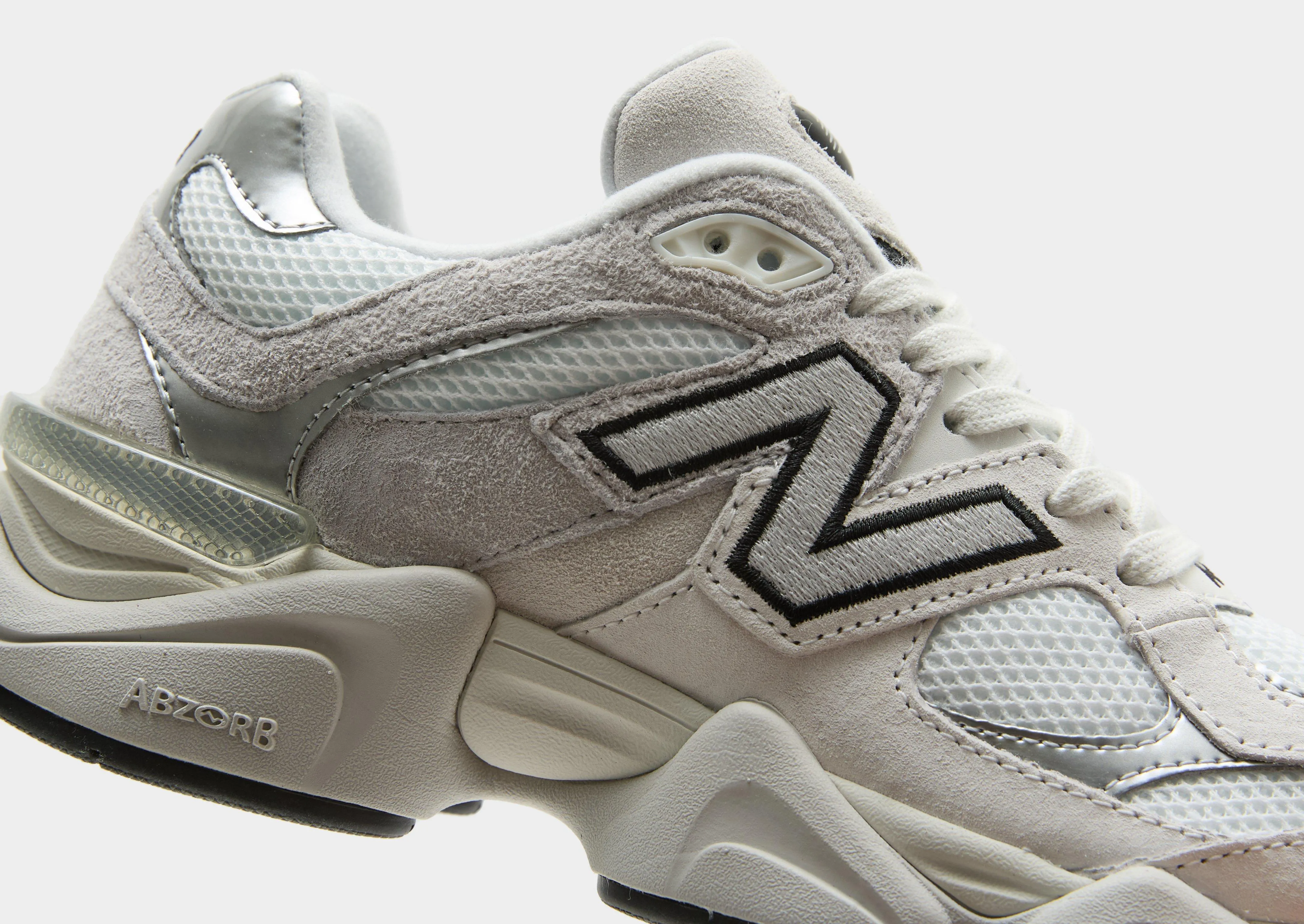 9060 snow running shoes