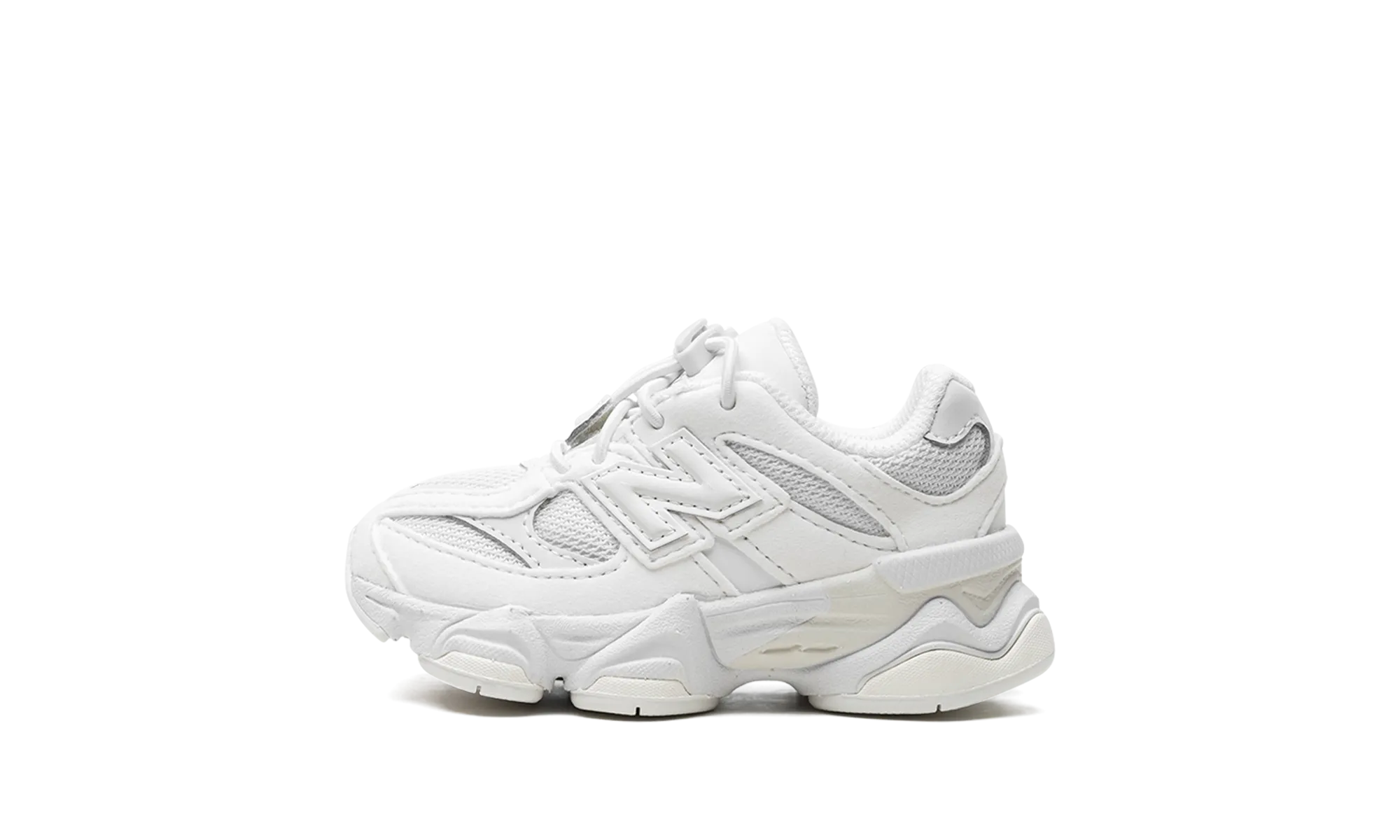 running in a sports complex shoes 9060 TD "Reflection"