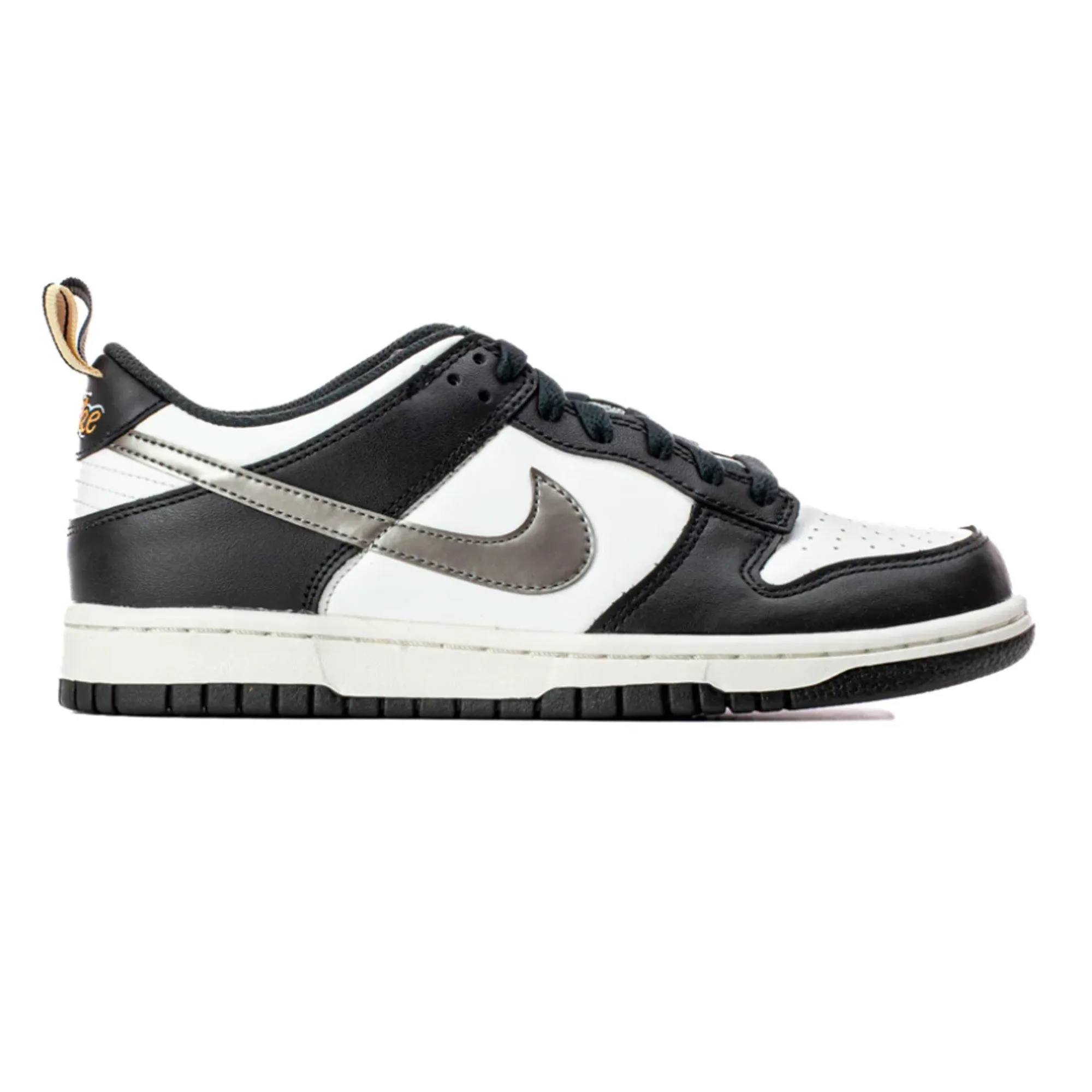 Wear   Resistant Nike Dunk Low 'Black White Metallic' GS (2022)