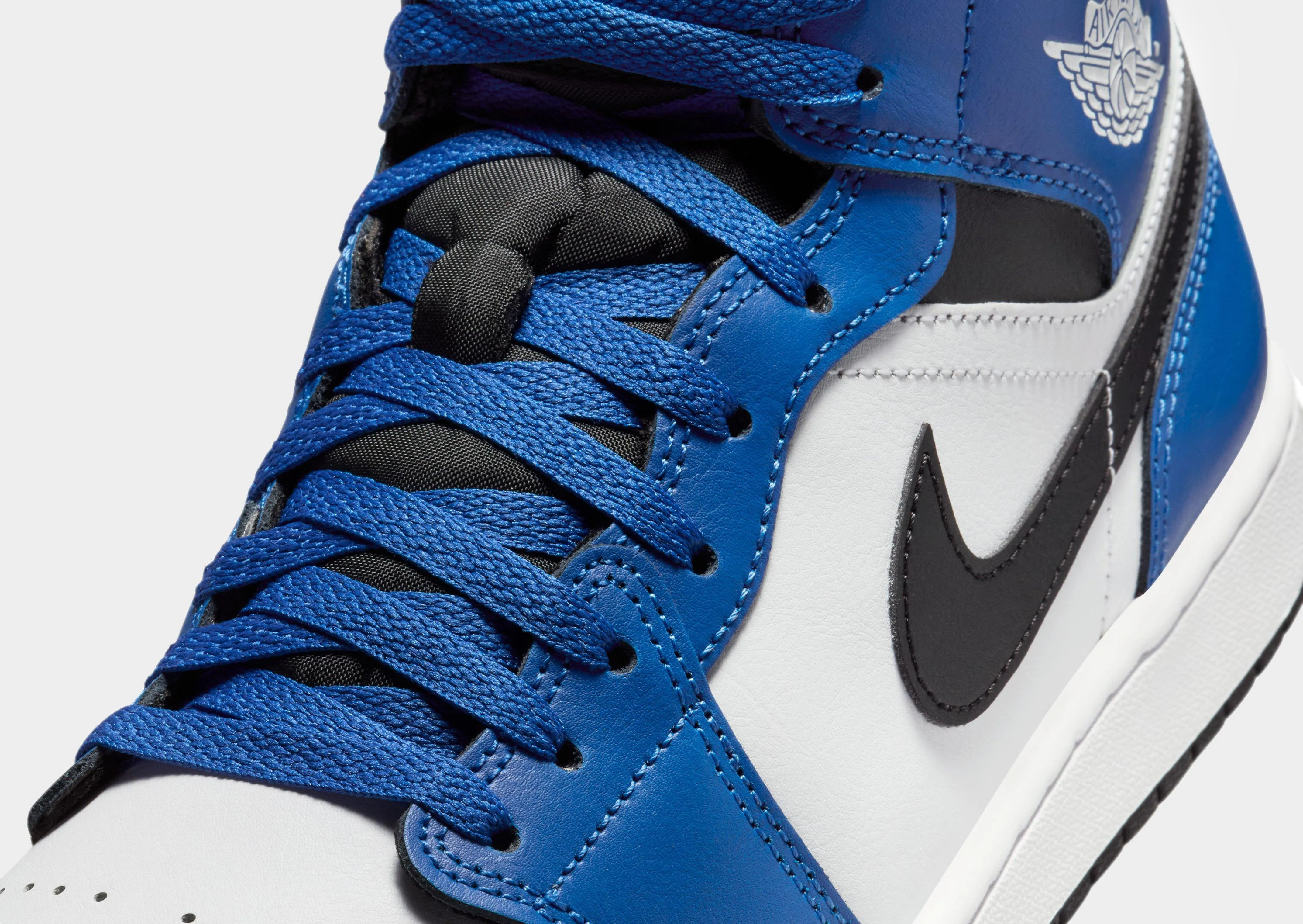 Air 1 Mid Pro Traction Fit