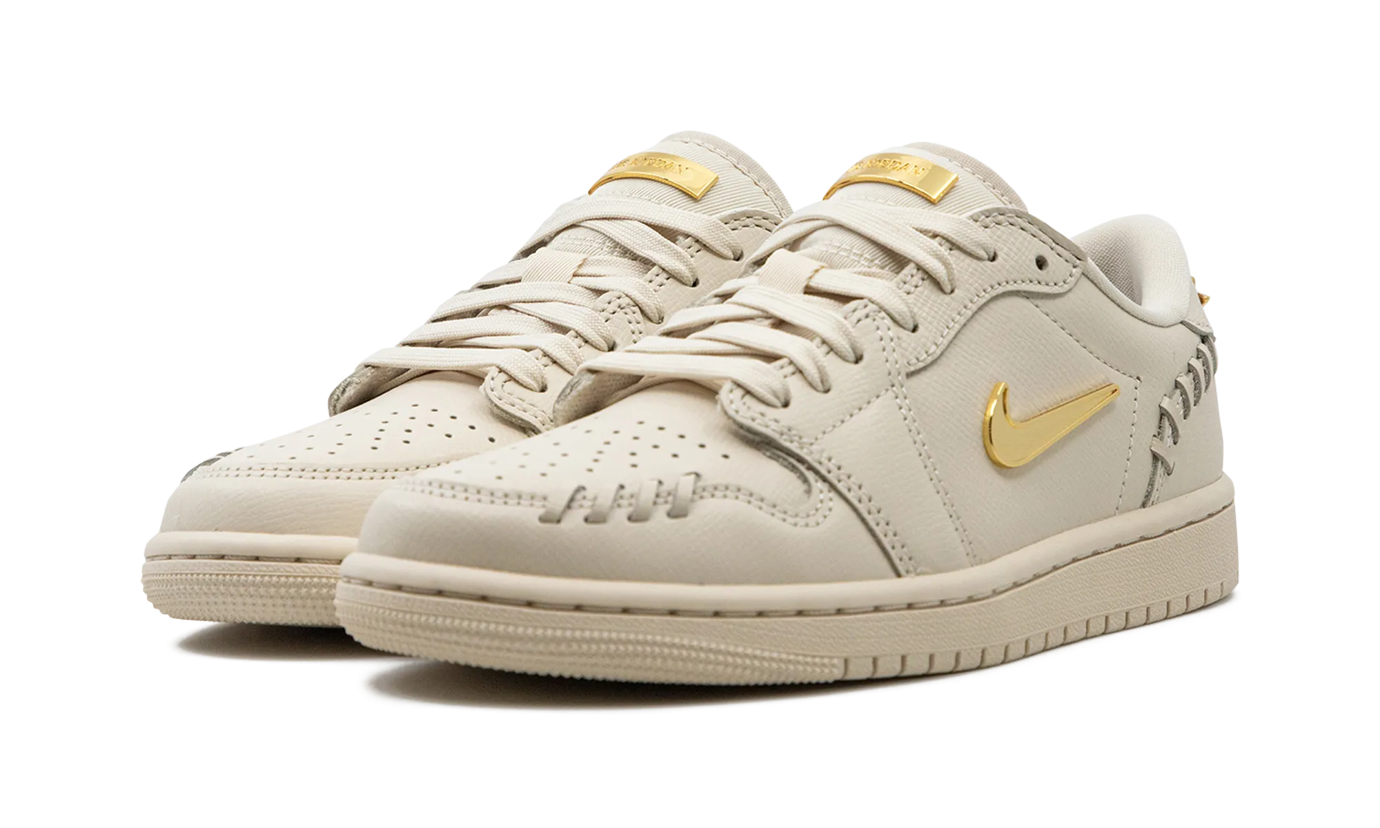 Sporty Edge Wear Light Air Jordan 1 Low WMNS "Method of Make - Legend Light Brown"