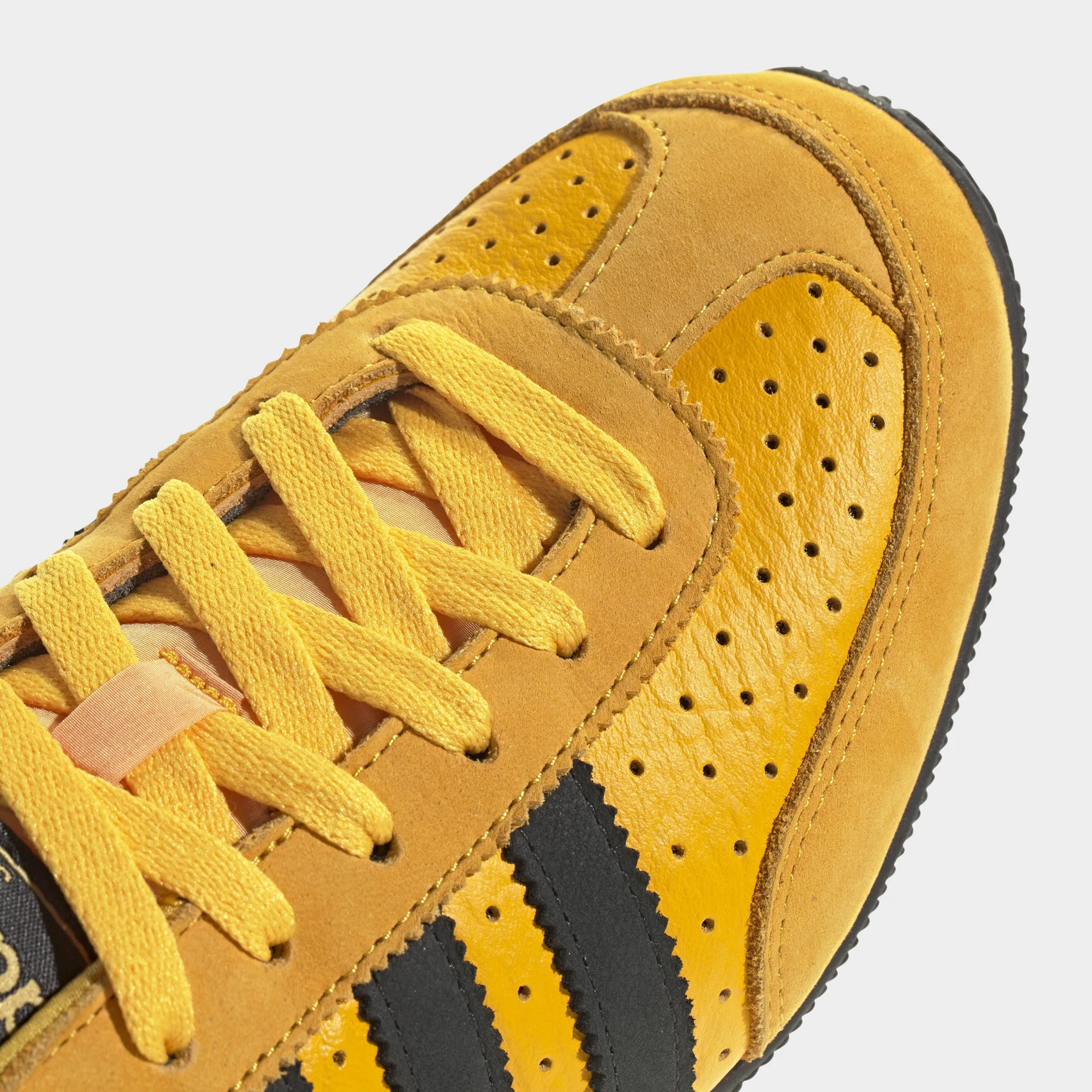 Ultra-soft performance Modern Edge adidas Originals Women's Japan Crew Yellow / Black - Gold