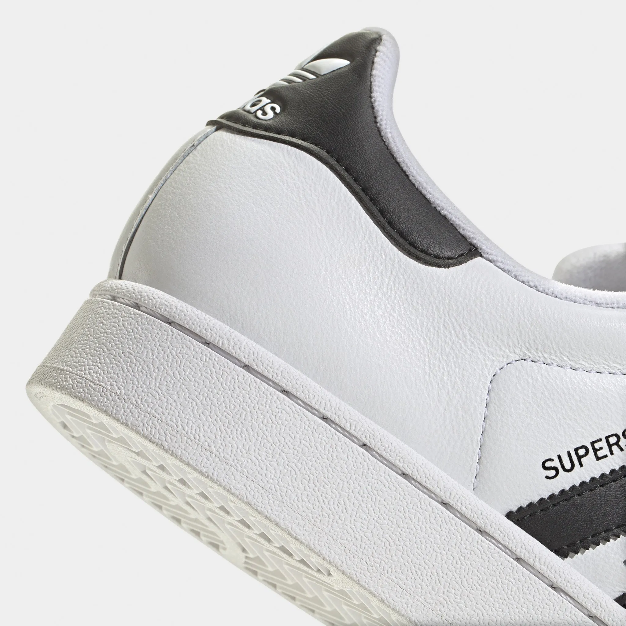 Fitness Focus adidas Superstar II White / Black