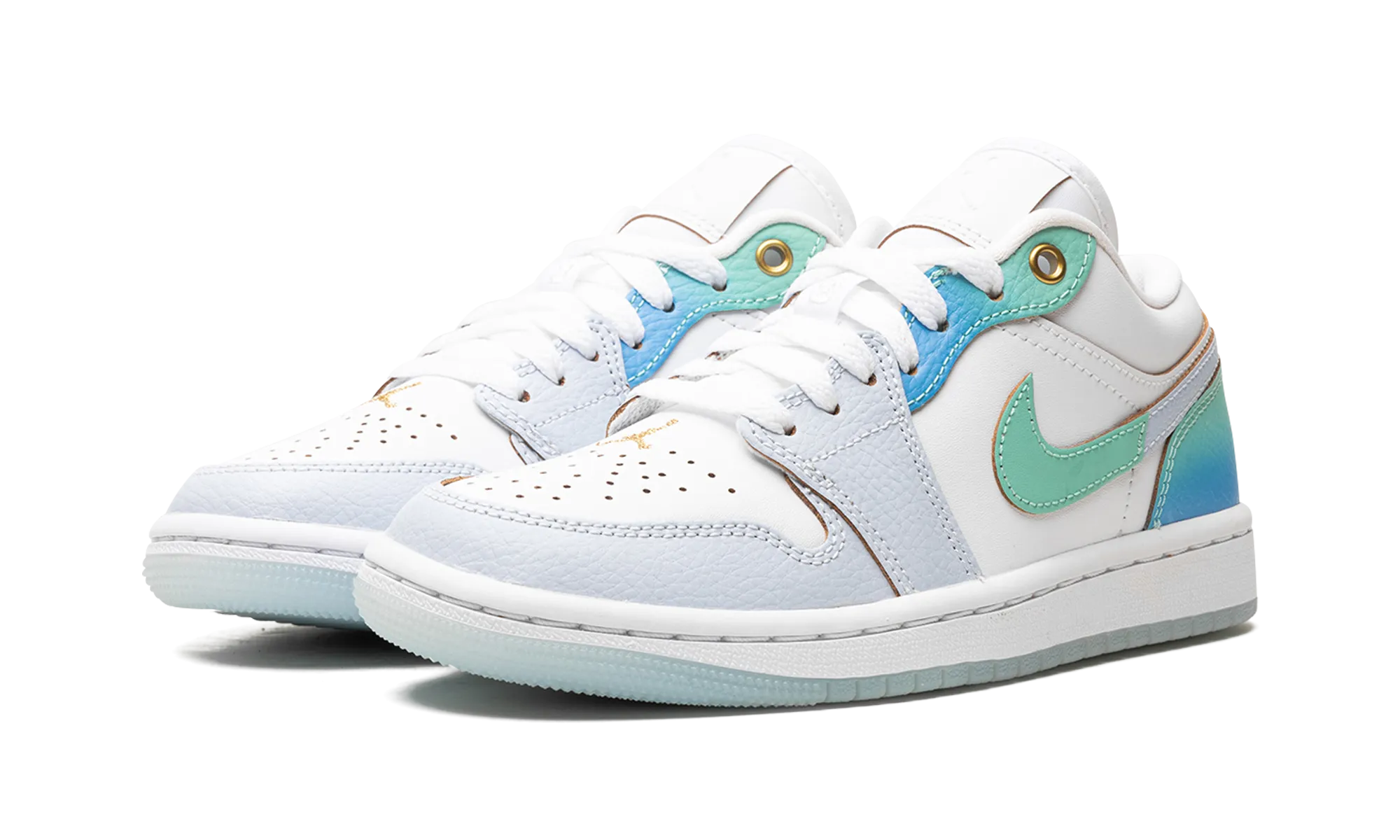 Everyday Look Air Jordan 1 Low WMNS "Emerald Rise"