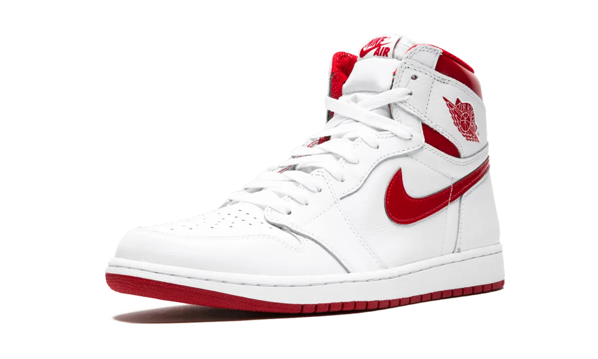 Air Jordan 1 Retro High OG "Metallic Red" Ease of Use