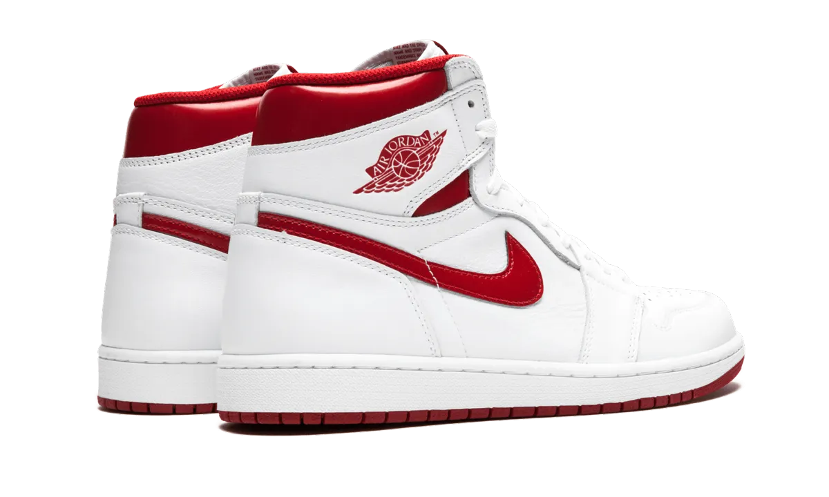 Air Jordan 1 Retro High OG "Metallic Red" Home Comfort