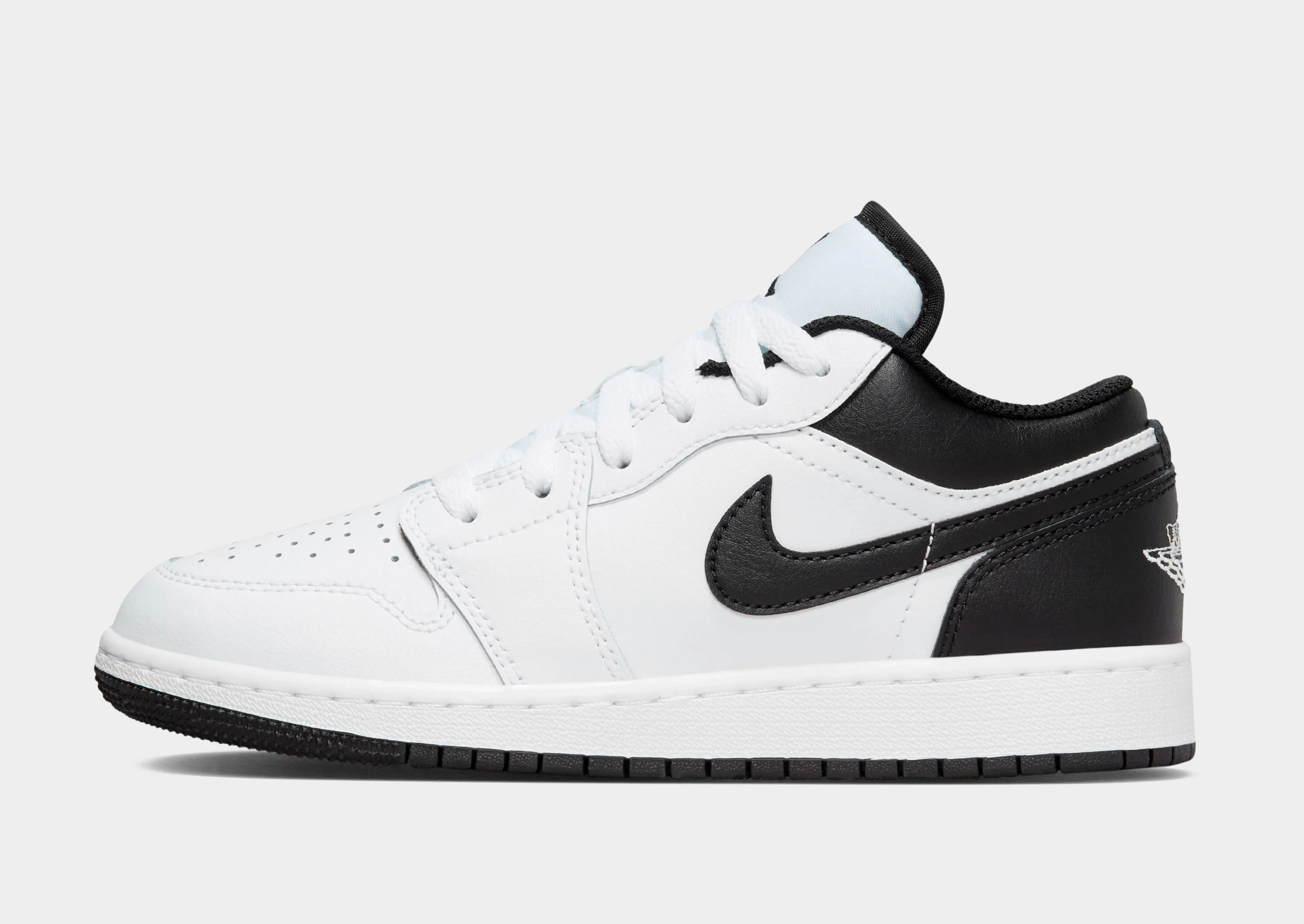 Air 1 Low Junior's Responsive Heel Counter Premium Leather