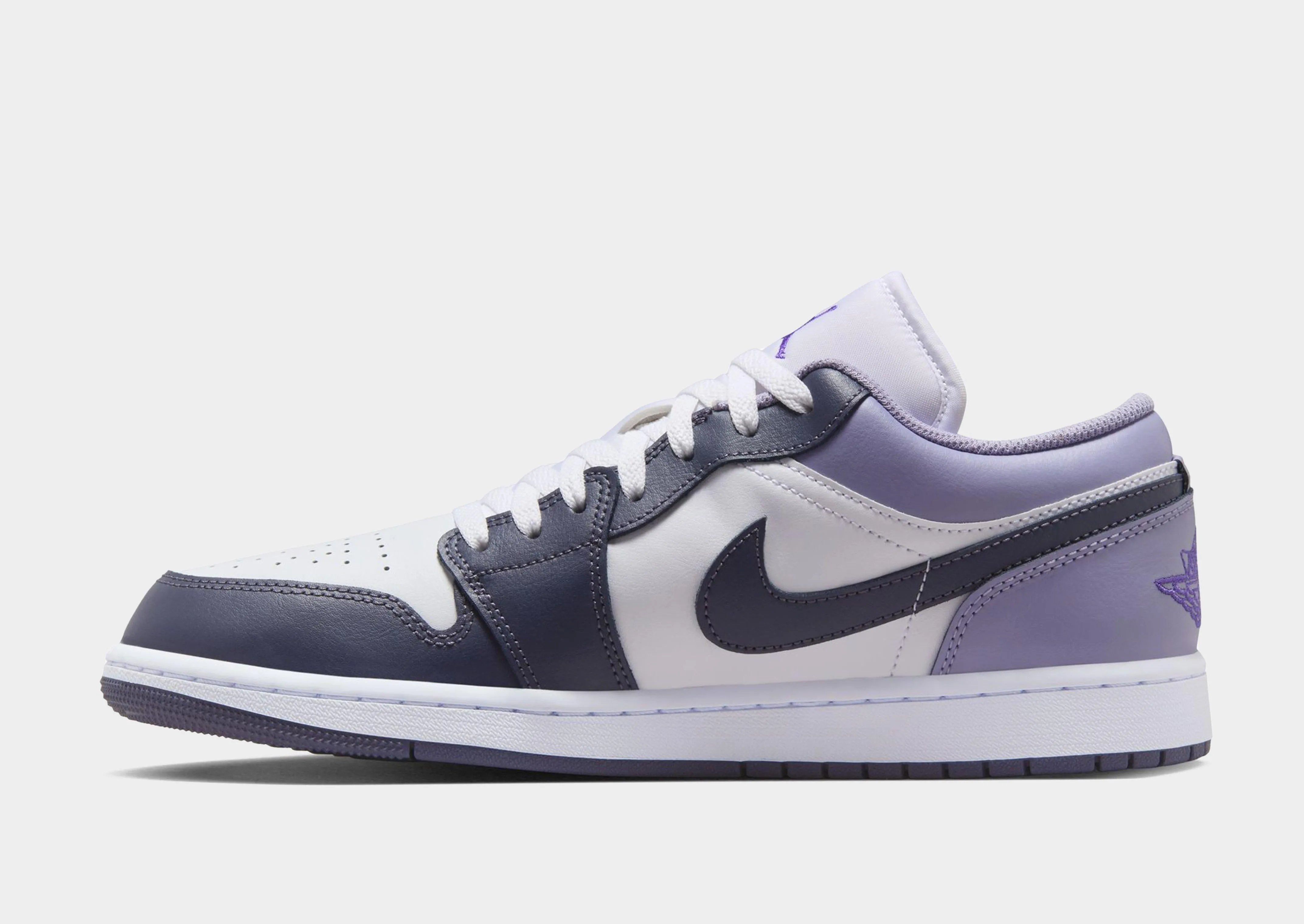 Air 1 Low Airflow Optimization Reinforced Stitching
