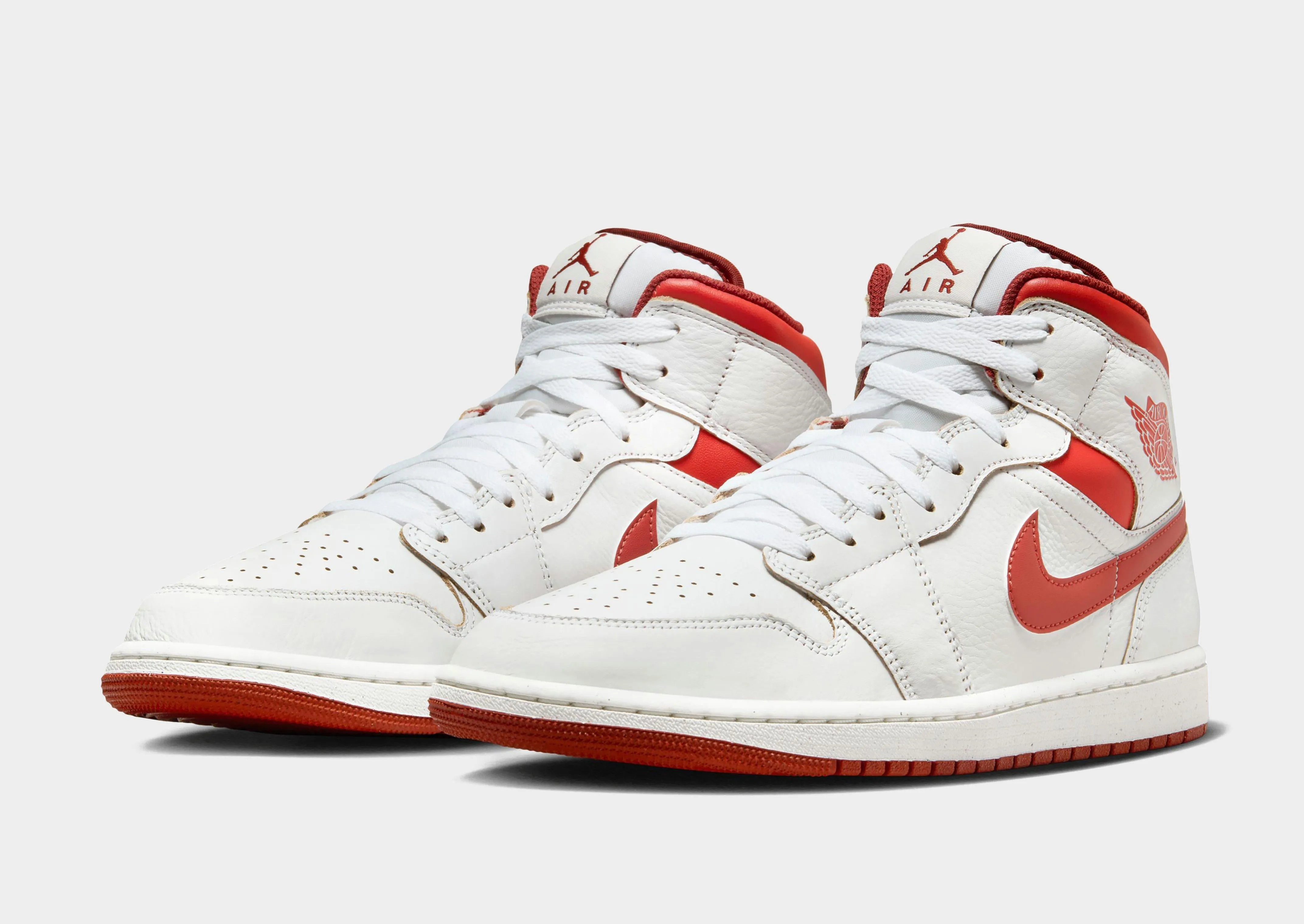 Air 1 Mid Travel Shoes