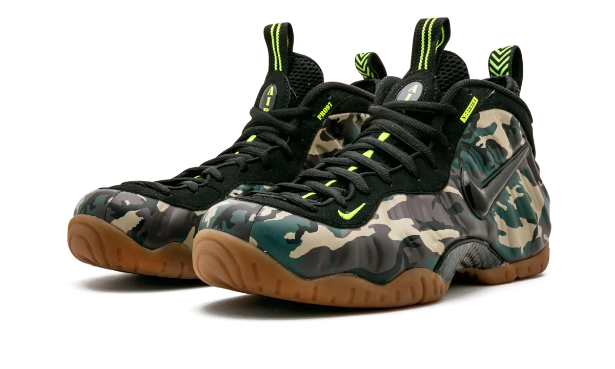 Air Foamposite Pro PRM LE "Green Camo" Flexible Sole Design