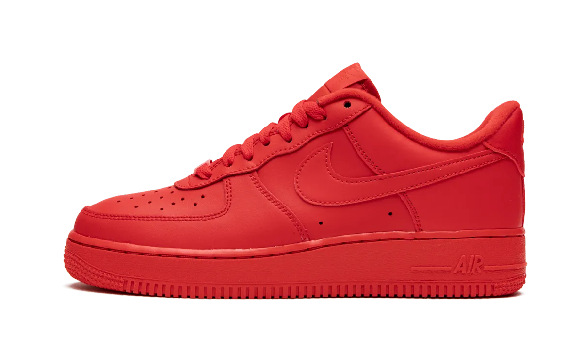 Air Force 1 '07 LV8 "Triple Red" Sleek Profile