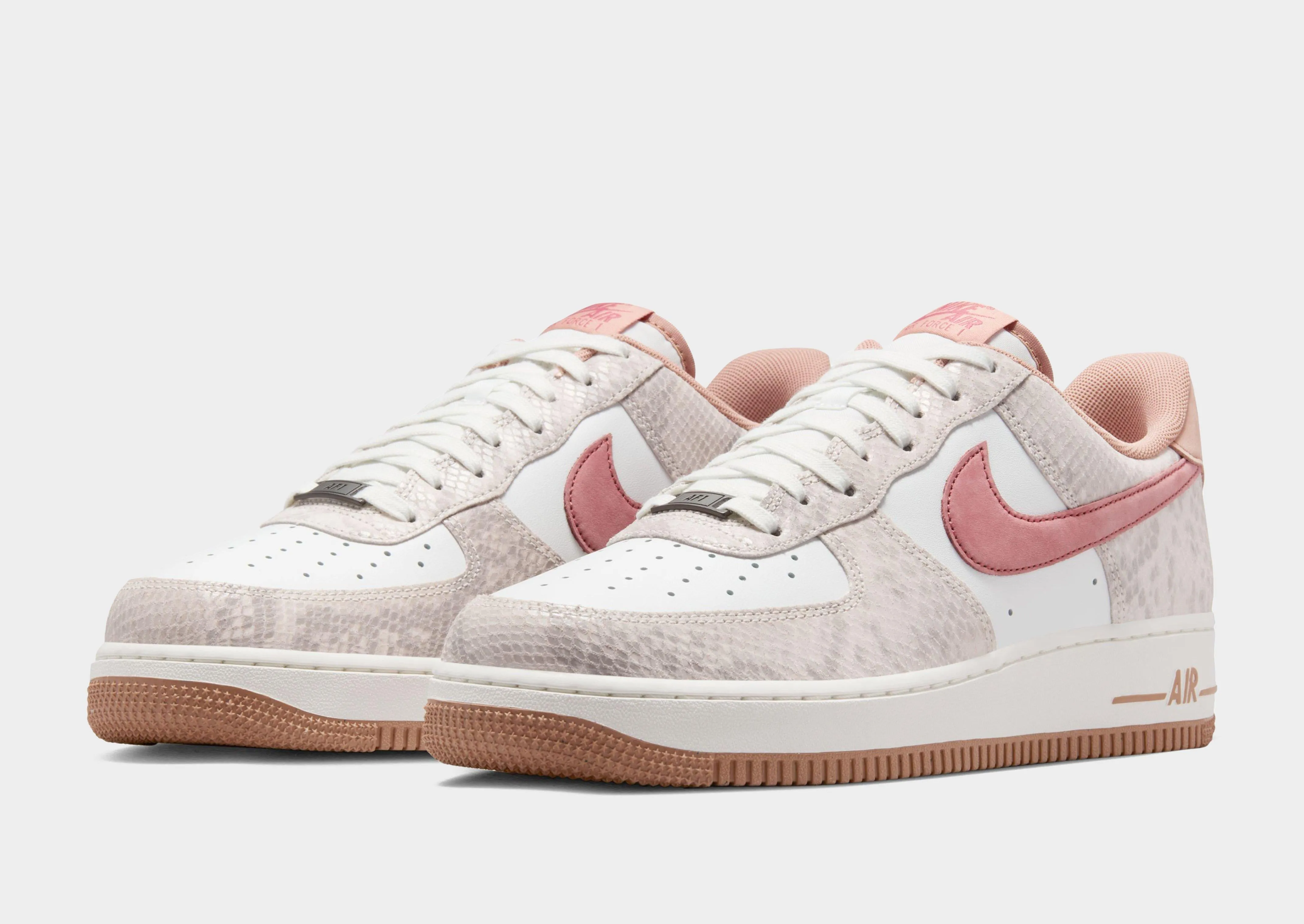 Air Force 1 '07 LV8 Outdoor Casual