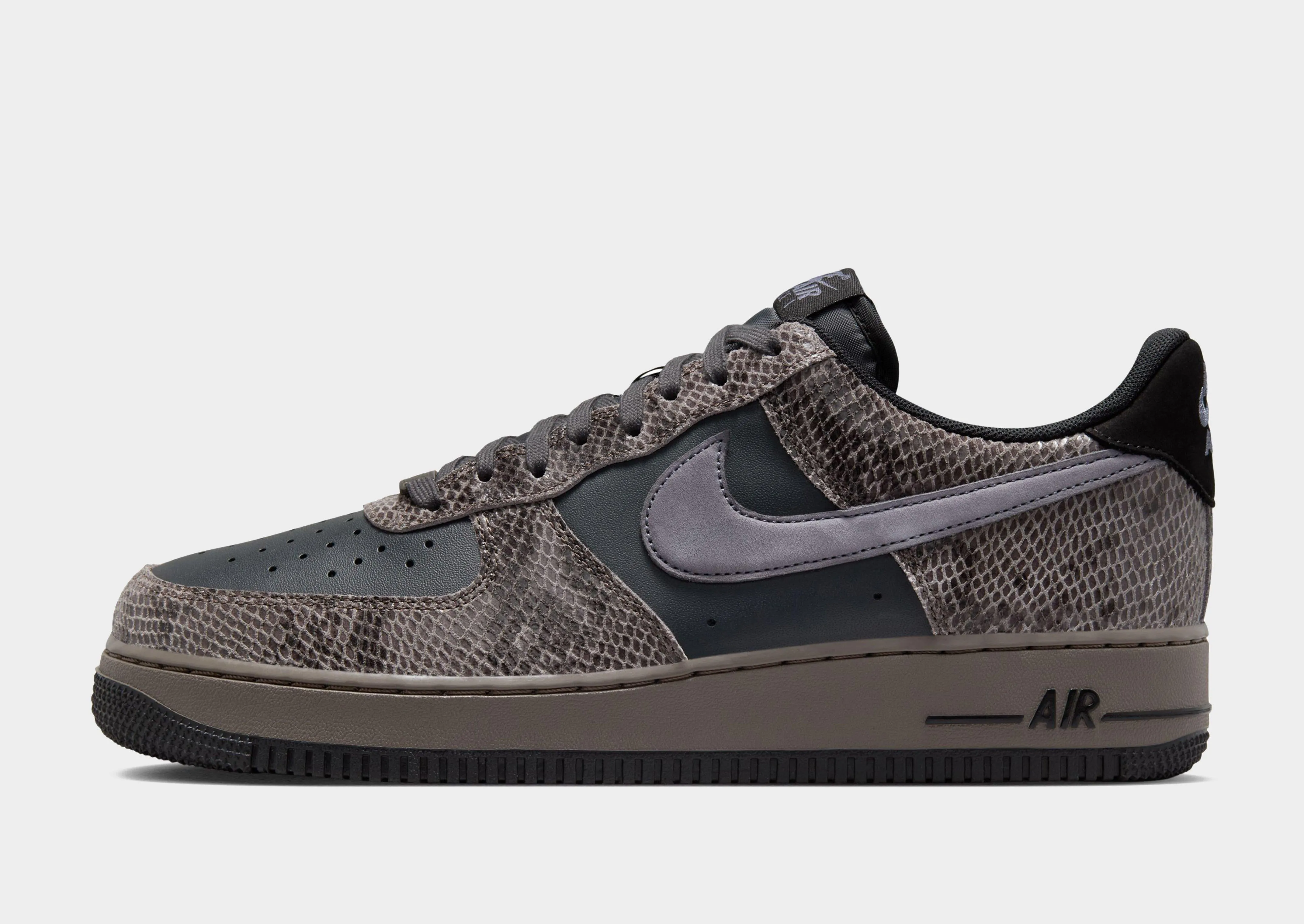 Comfortable Fitment Air Force 1 '07 LV8