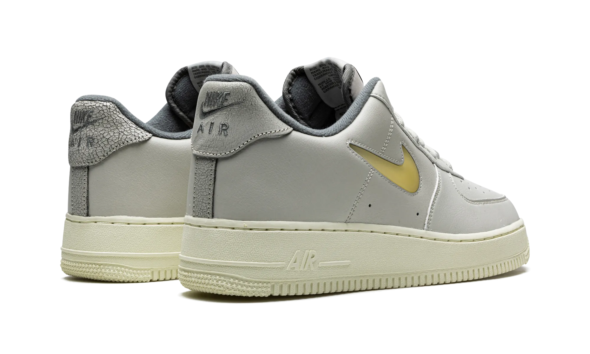 Air Force 1 '07 LX Durable Build Skater Look