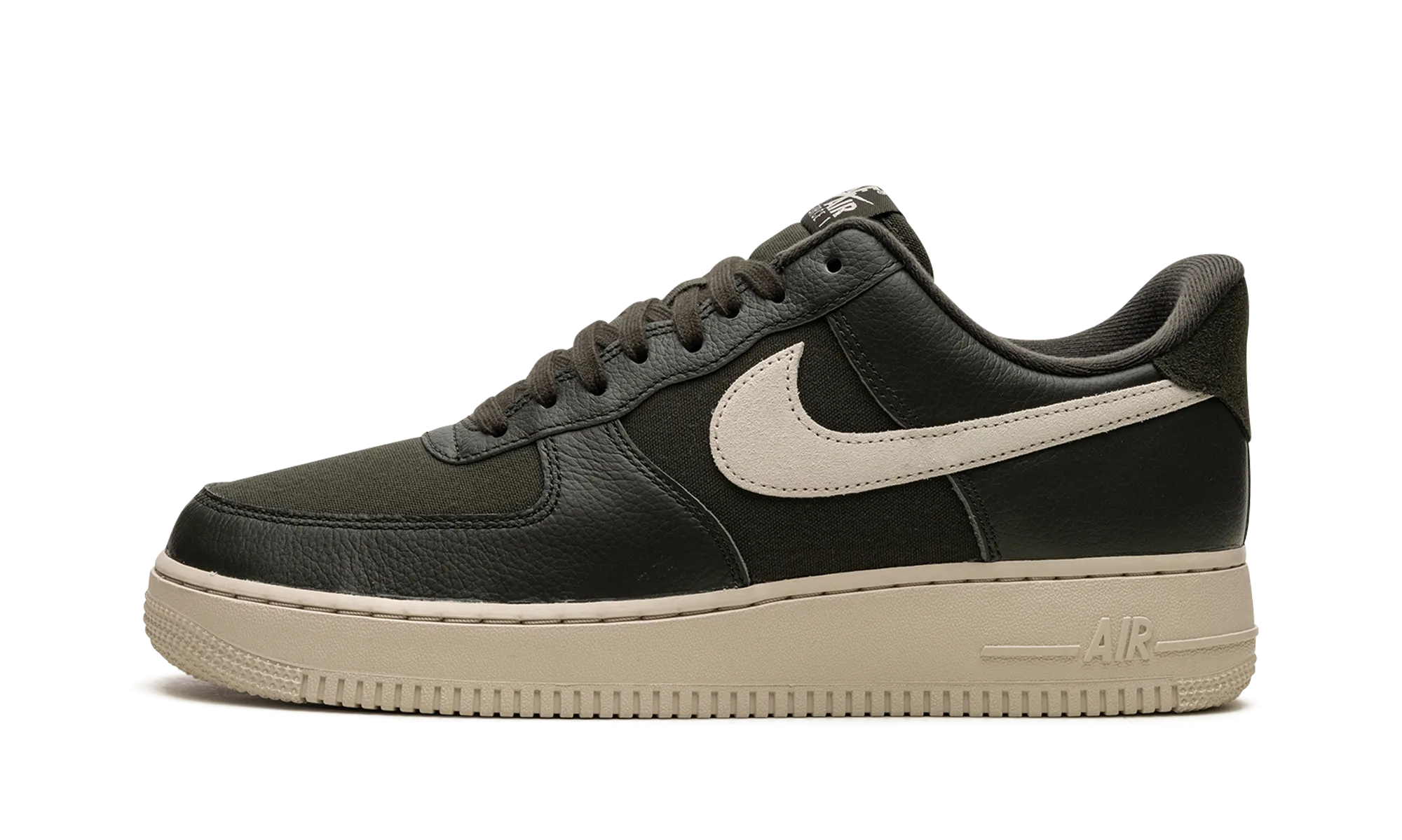 Air Force 1 '07 LX NBHD "Sequoia" Breathable Design Multi Directional Tread
